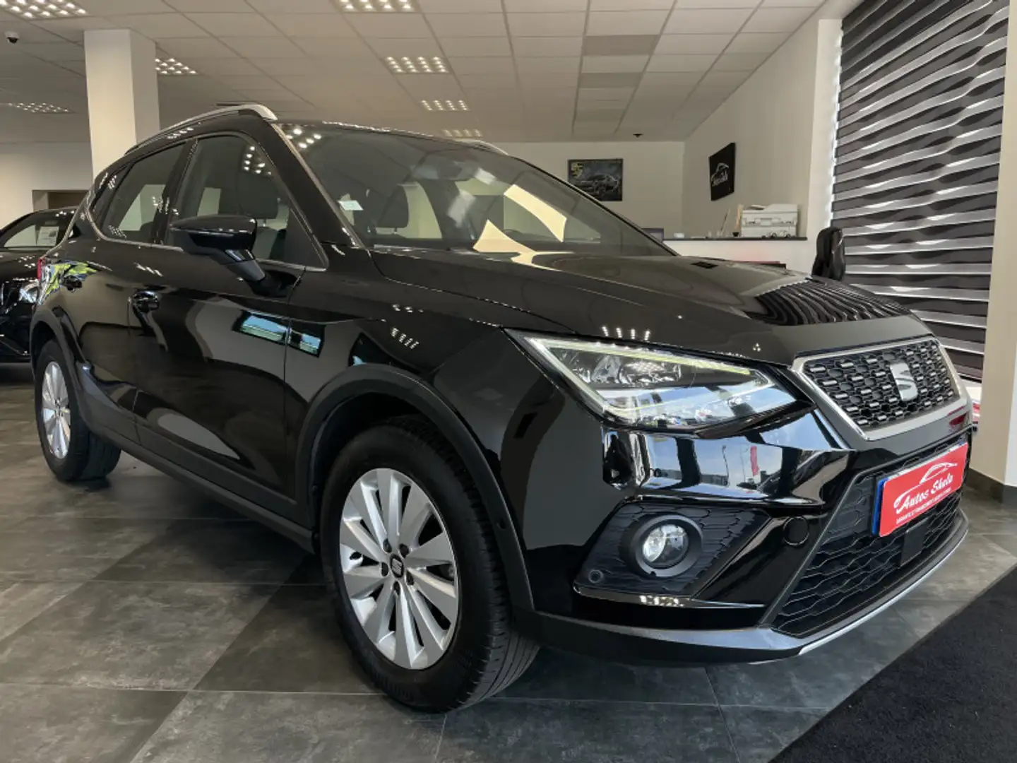 SEAT Arona 1.0 ECOTSI 115CH START/STOP XCELLENCE DSG EURO6D-T Noir - 2