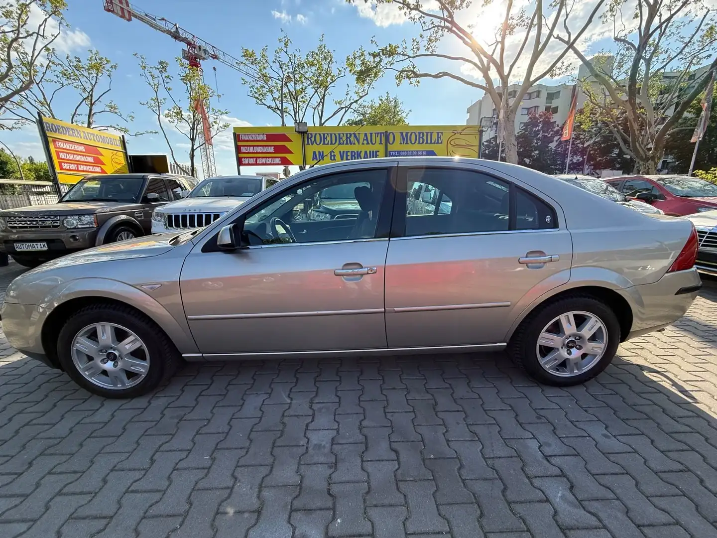 Ford Mondeo Lim. Ghia - 2