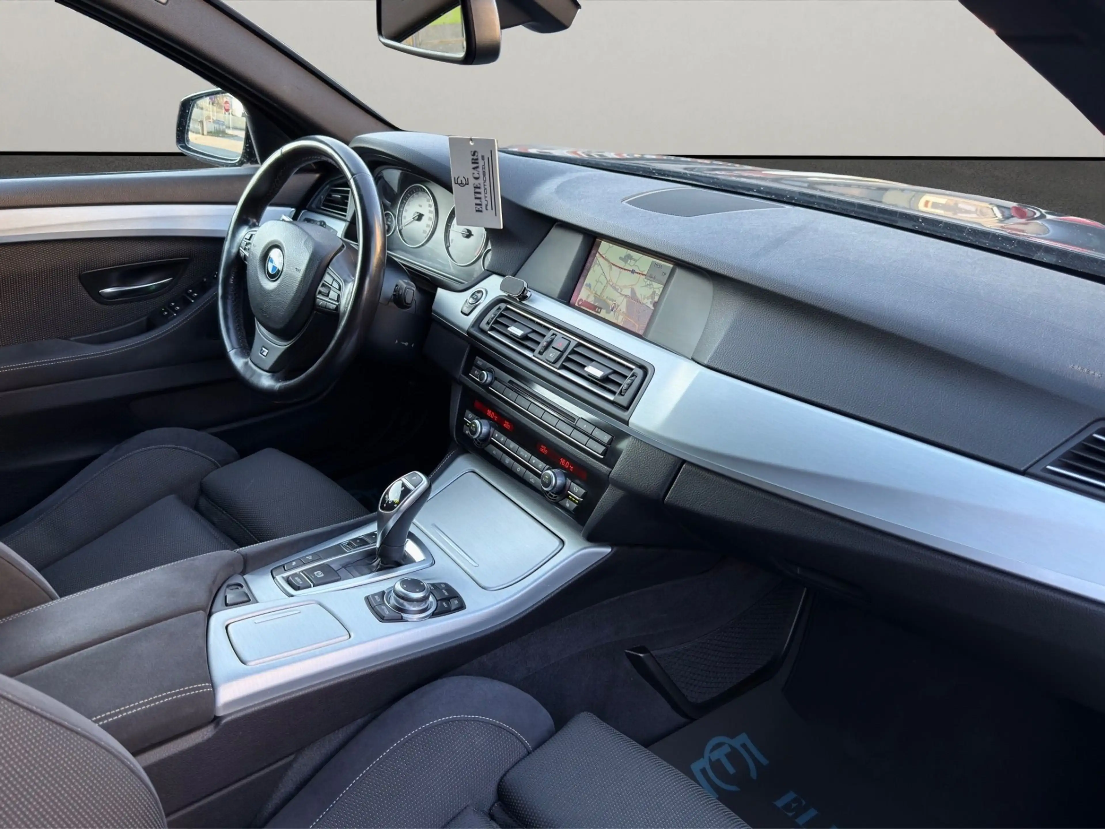BMW 525 D M-PAKET / XDRIVE ALLRAD / TEMPOMAT / PARKPILOT — photo 11