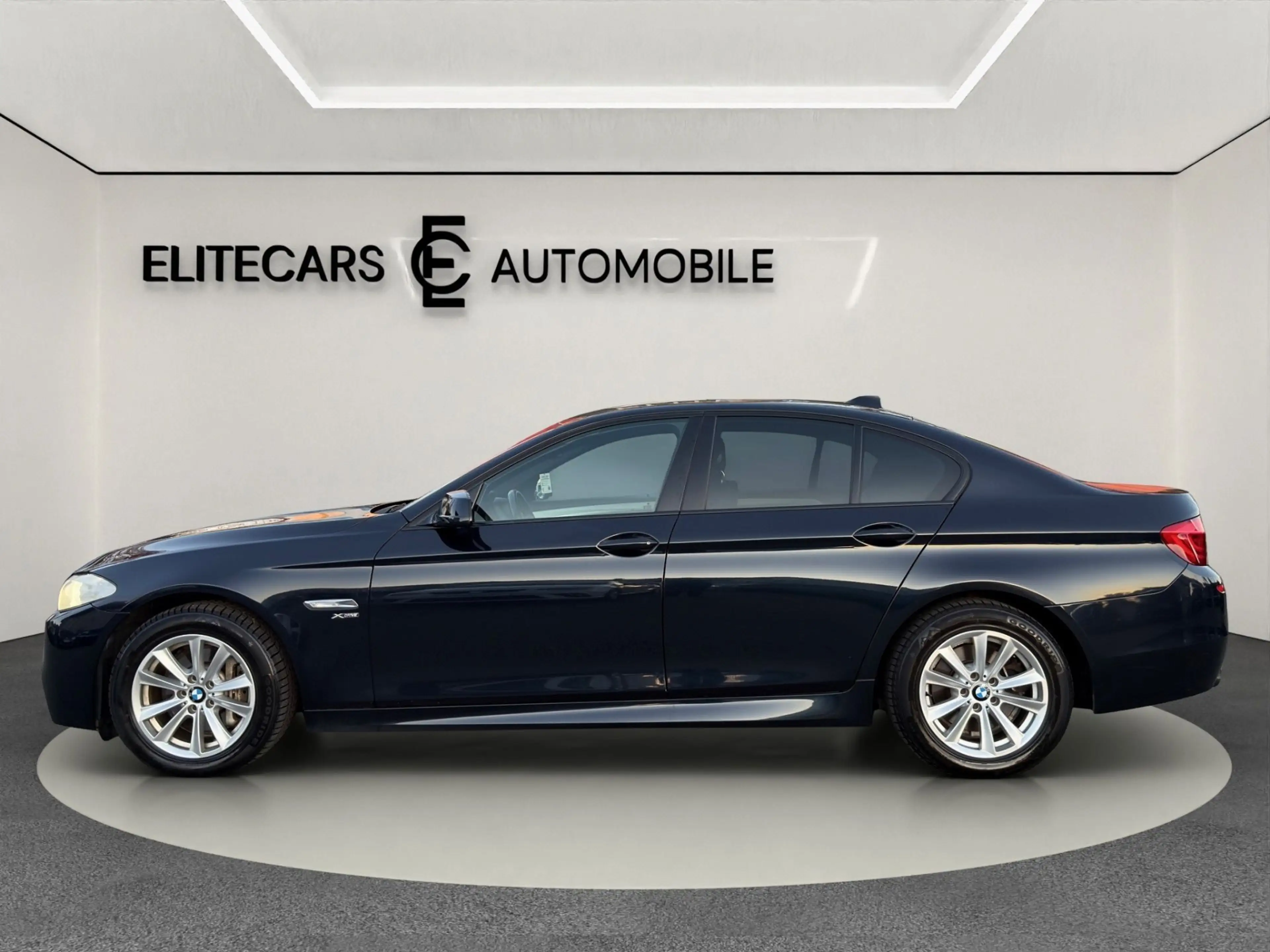 BMW 525 D M-PAKET / XDRIVE ALLRAD / TEMPOMAT / PARKPILOT — photo 7