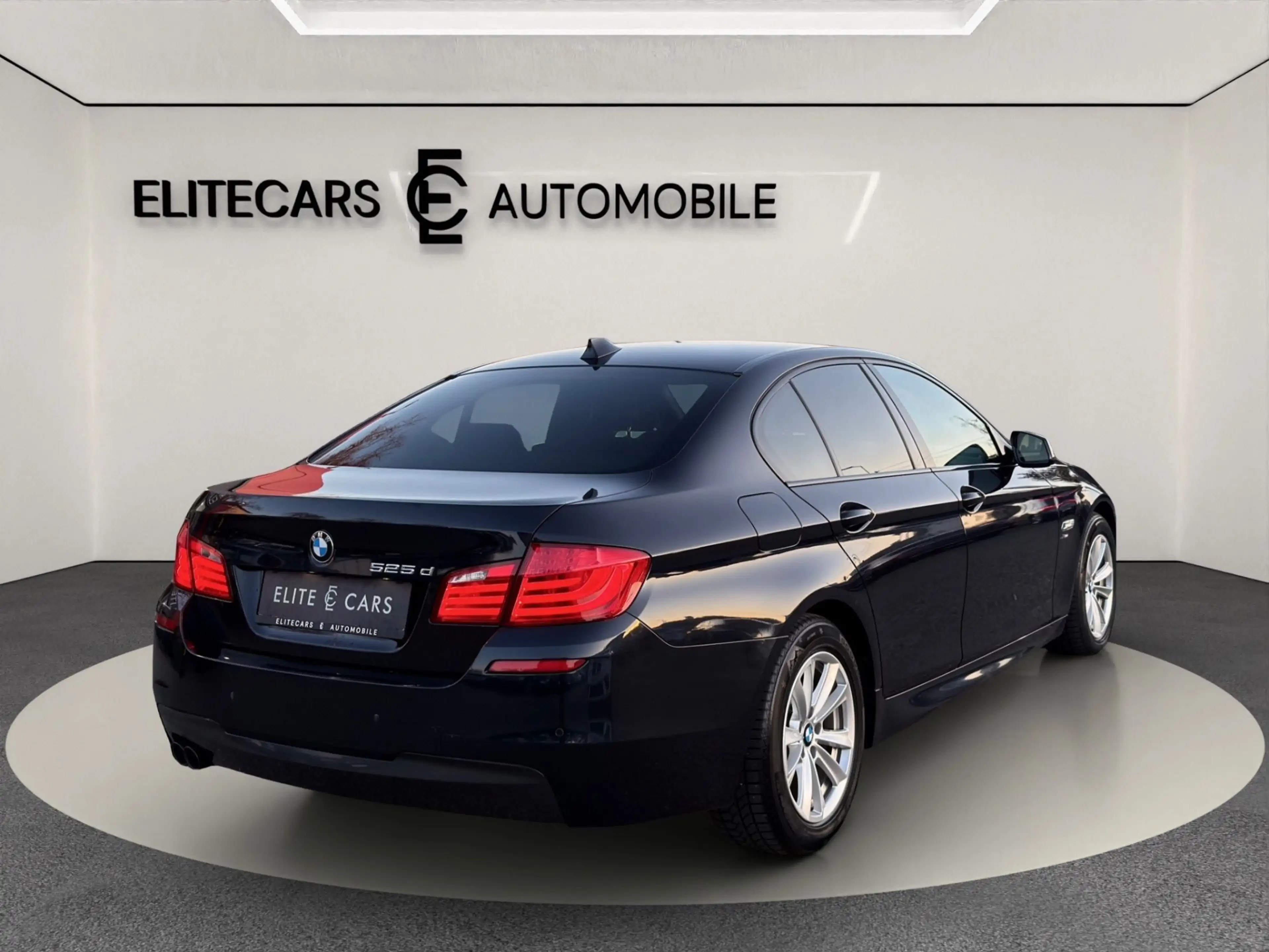 BMW 525 D M-PAKET / XDRIVE ALLRAD / TEMPOMAT / PARKPILOT — photo 4
