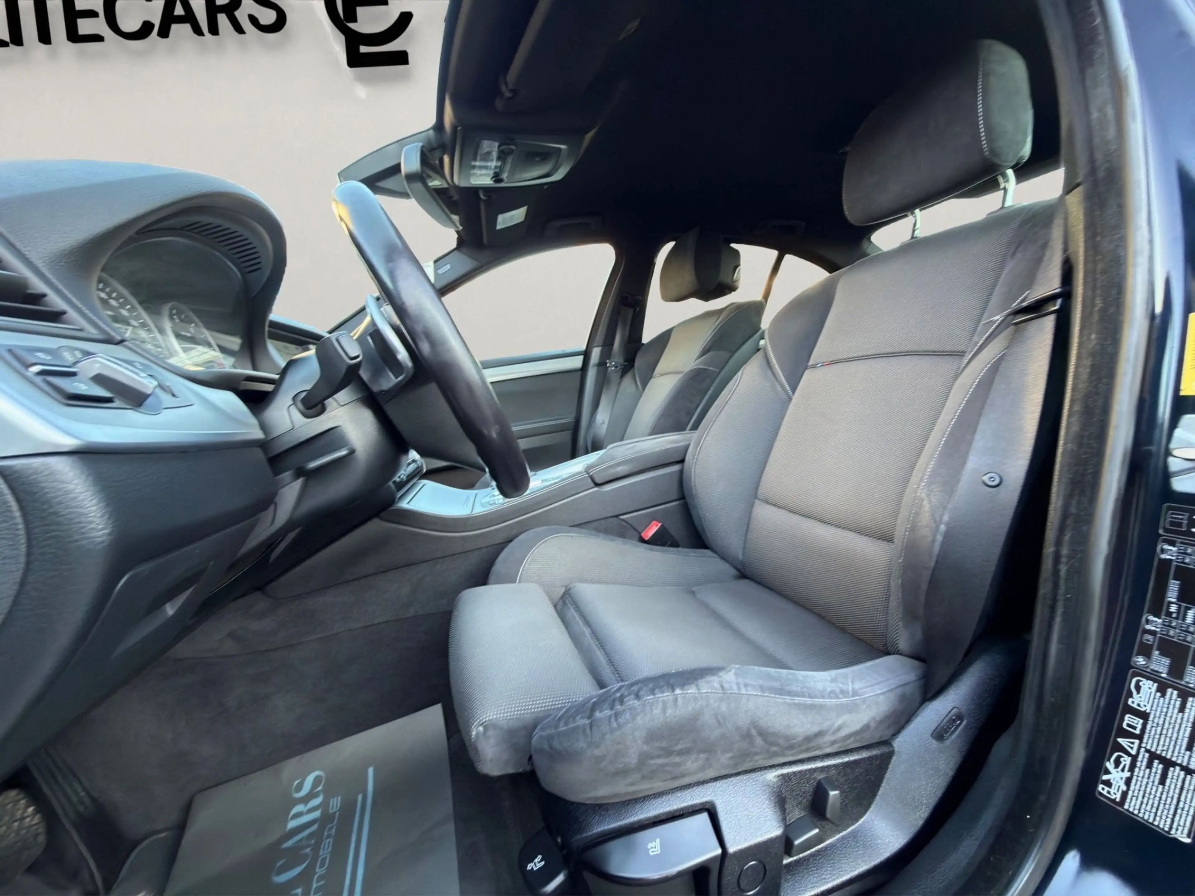 BMW 525 D M-PAKET / XDRIVE ALLRAD / TEMPOMAT / PARKPILOT — photo 15