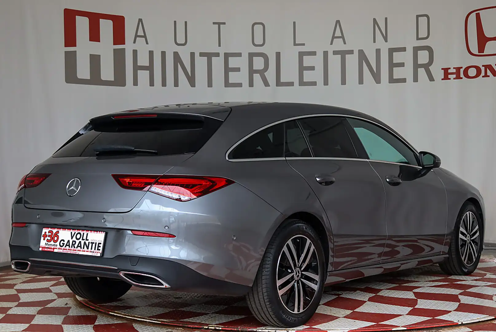 Mercedes-Benz CLA 180 d Shooting Brake Aut. / LED / NAVI / RÜCKFAHRKA... Grau - 2
