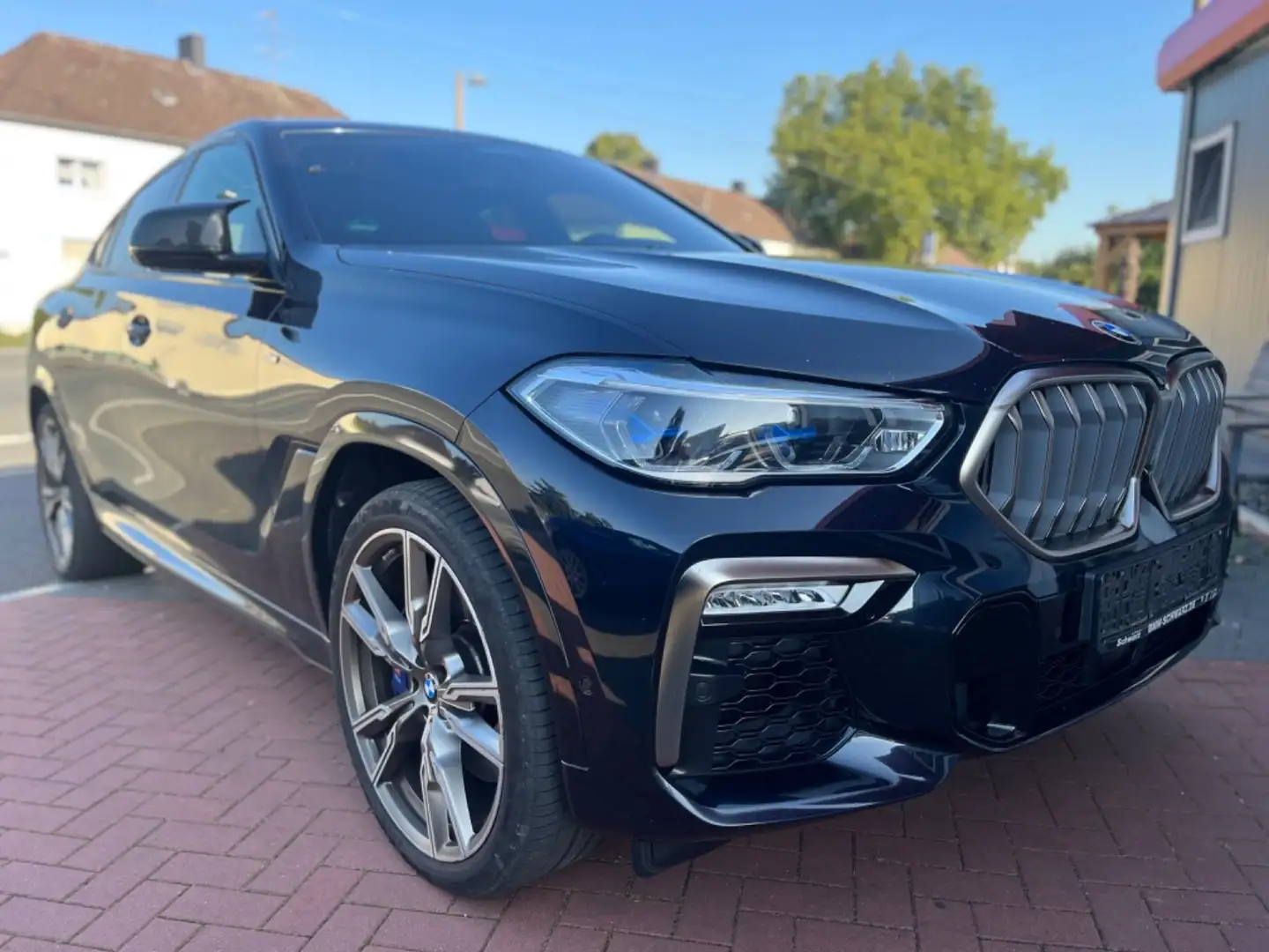 BMW X6 M X6  M50i*ICONIC-GLOW*LASER*PANORAMA*22Z*SOFT*HUD Czarny - 1