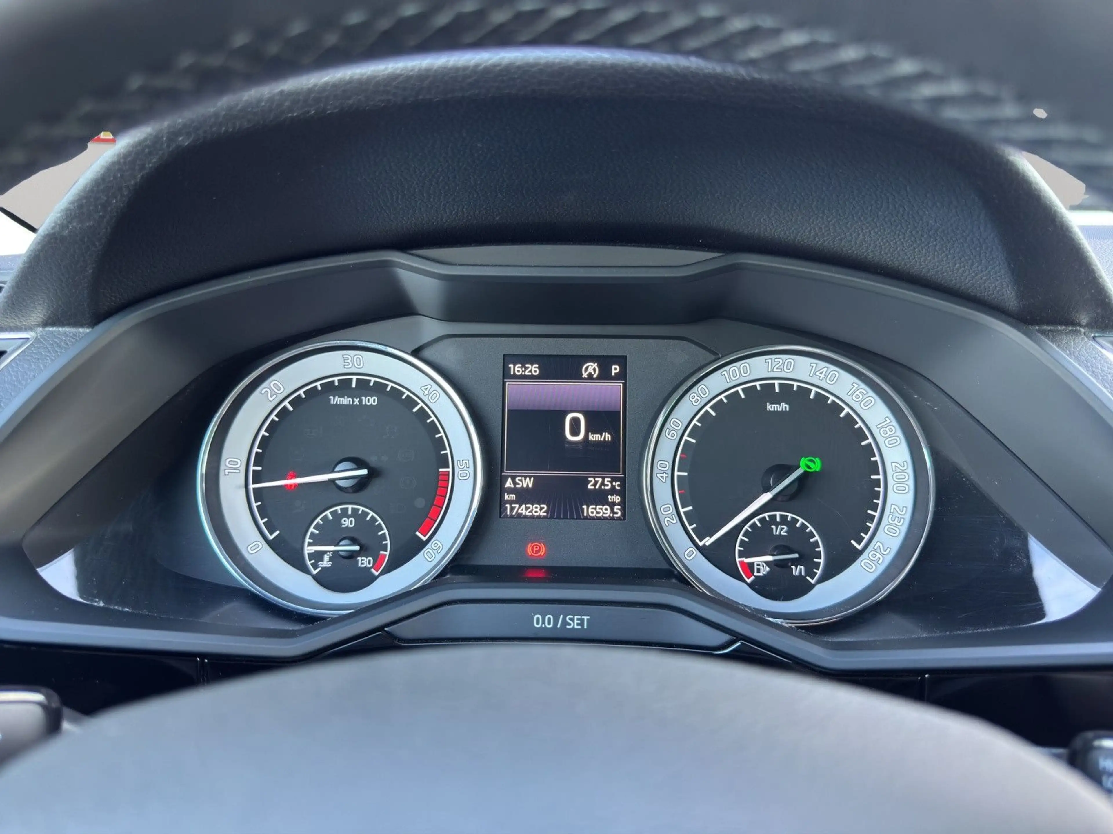 Skoda Superb Combi L&K*Xenon*AHK*Navi*1.Hand* — photo 15