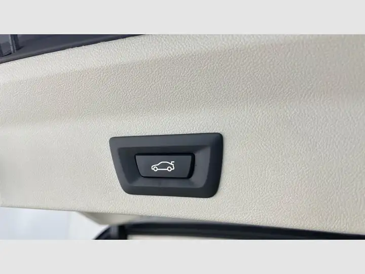 BMW X3 2022, foto 35
