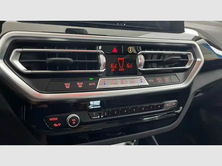 BMW X3 2022, foto 21