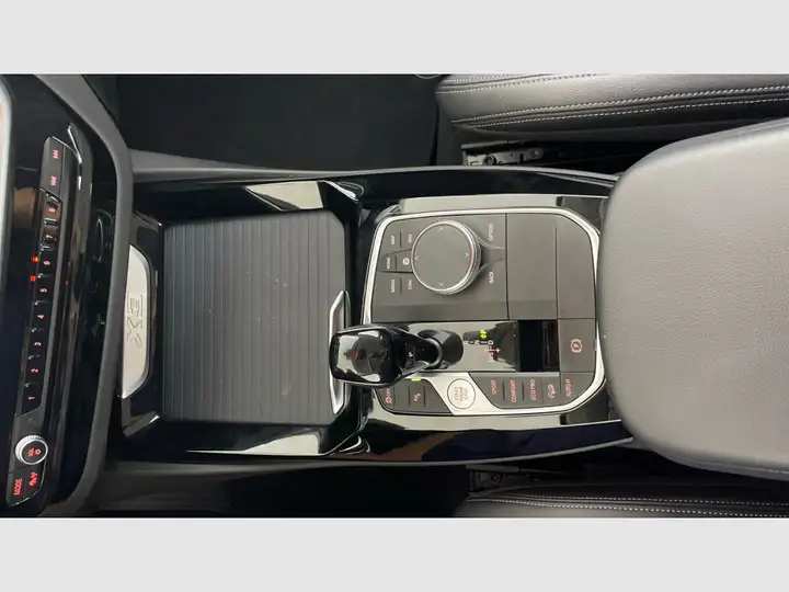 BMW X3 2022, foto 22