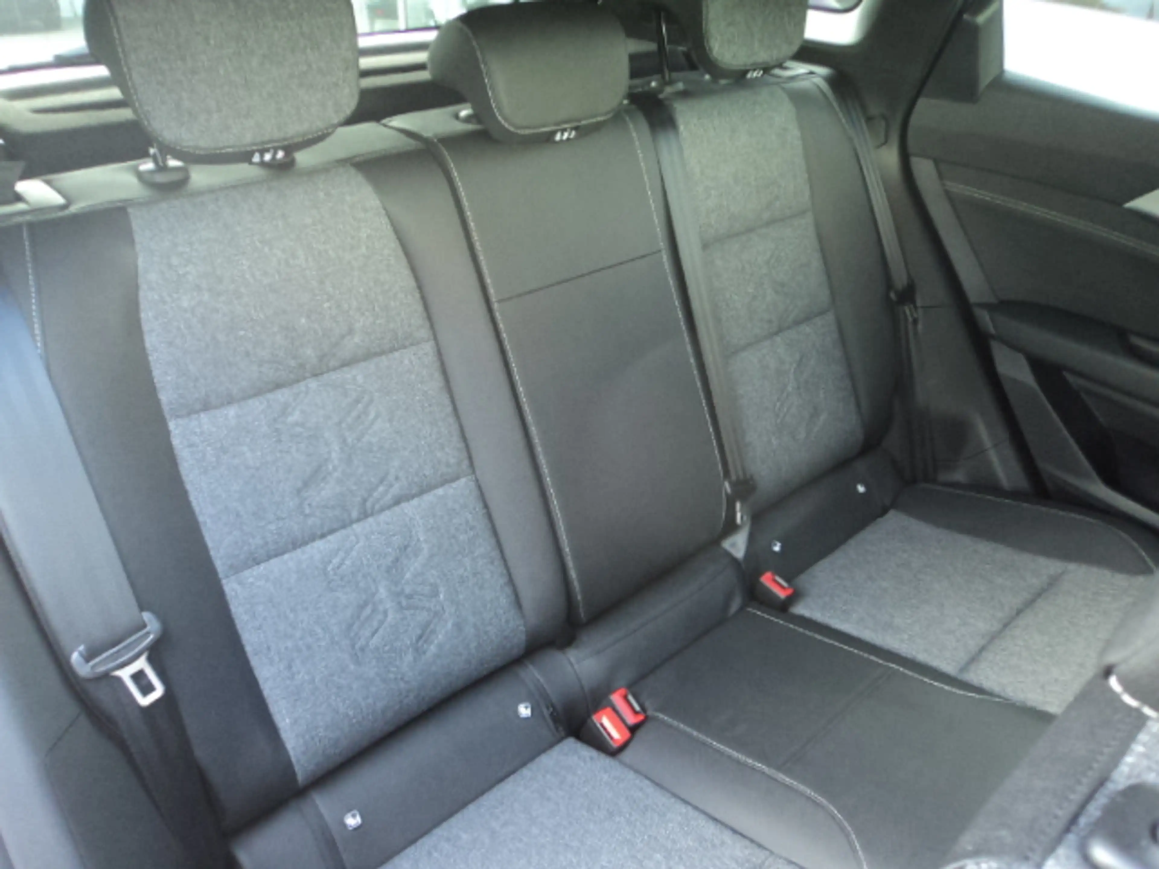 Renault Austral Austral 1.3 TCe MHEV Techno EDC model 2026 — photo 4