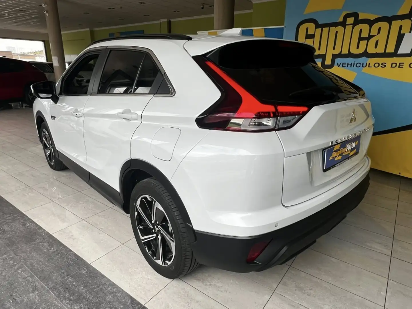 Mitsubishi Eclipse Cross PHEV Kaiteki 4WD Blanco - 1