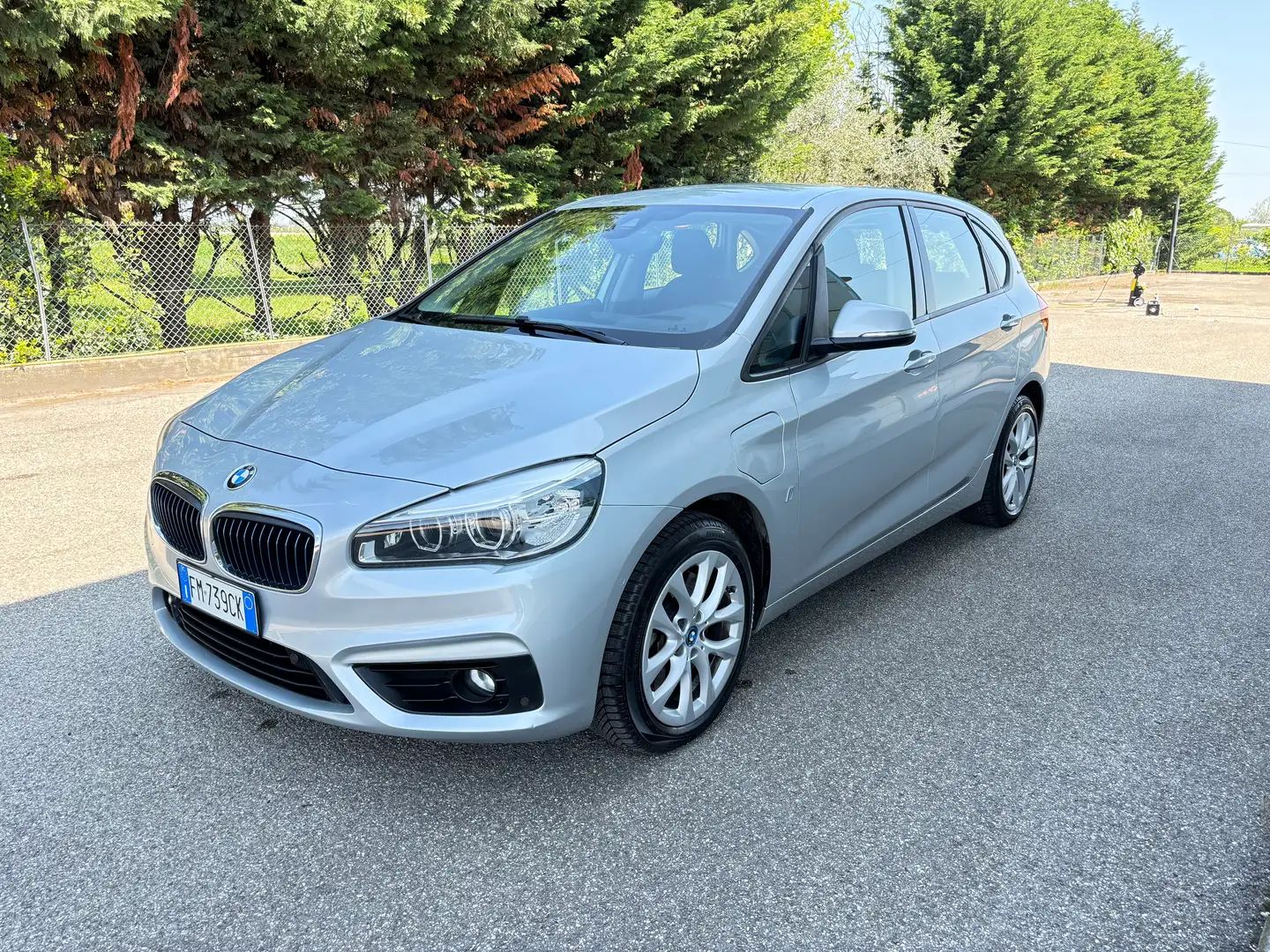 BMW 225 225xe Active Tourer iPerformance Advantage auto Argento - 1