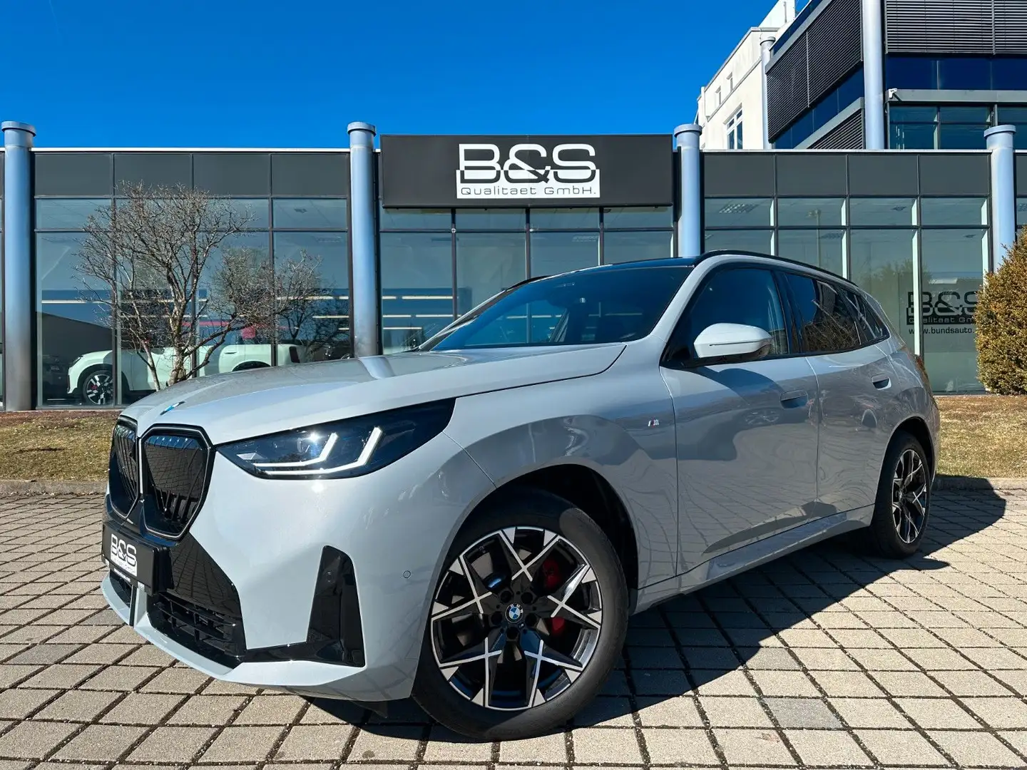 BMW X3 20d xDrive M Sport ACC,HUD,PANO,HARMAN,AHK,.. Grau - 1