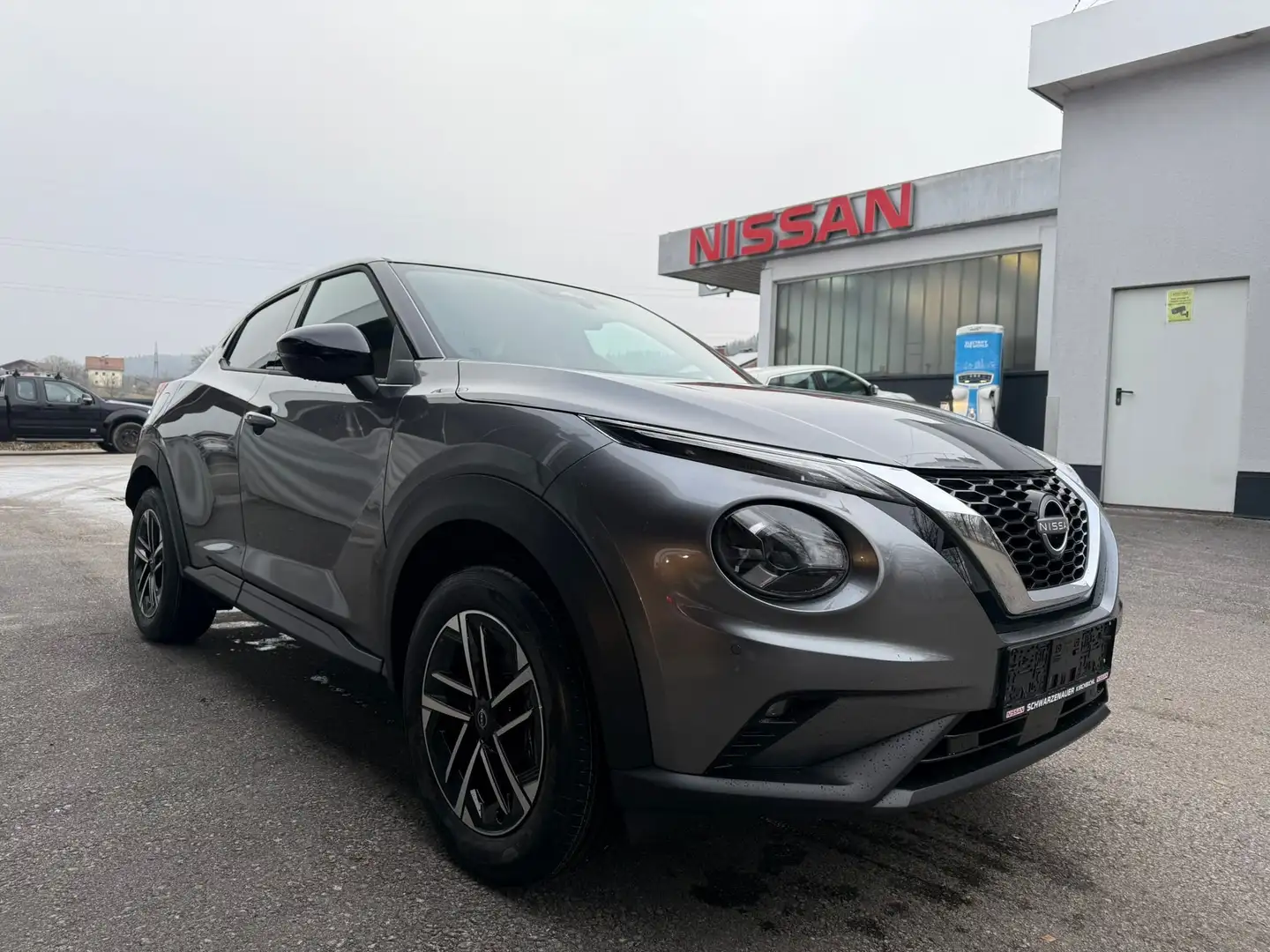 Nissan Juke Juke N-Connecta 1,0 DIG-T Grau - 1