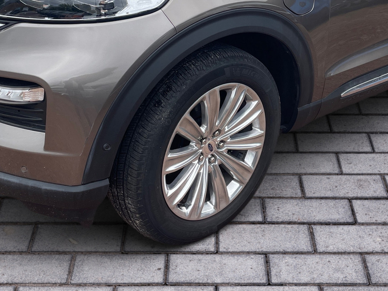 Ford Explorer 5D PLATINUM 3.0L PHEV PANO 7-SITZER — photo 7