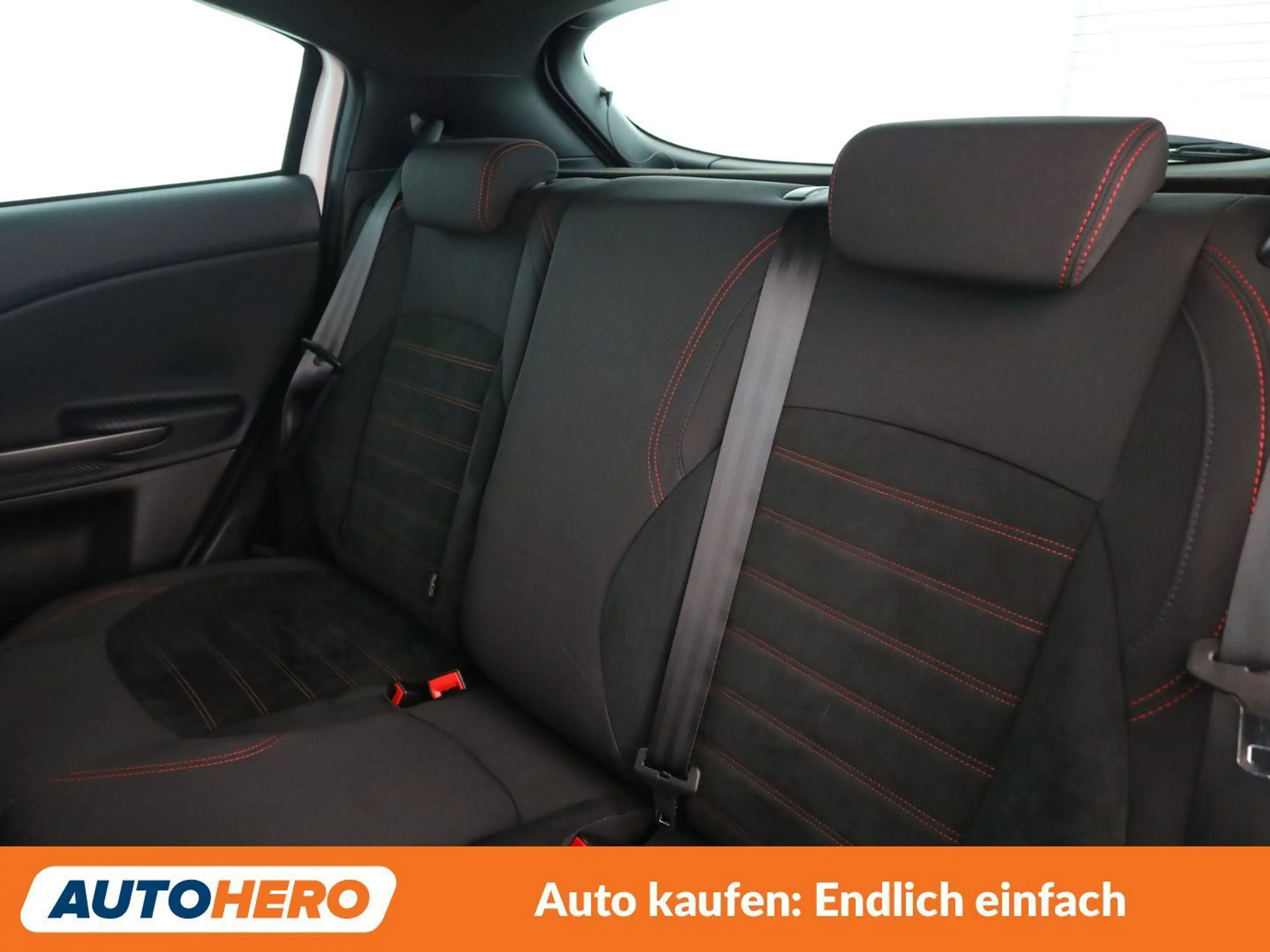Alfa Romeo Giulietta 1.4 B-Tech — photo 14
