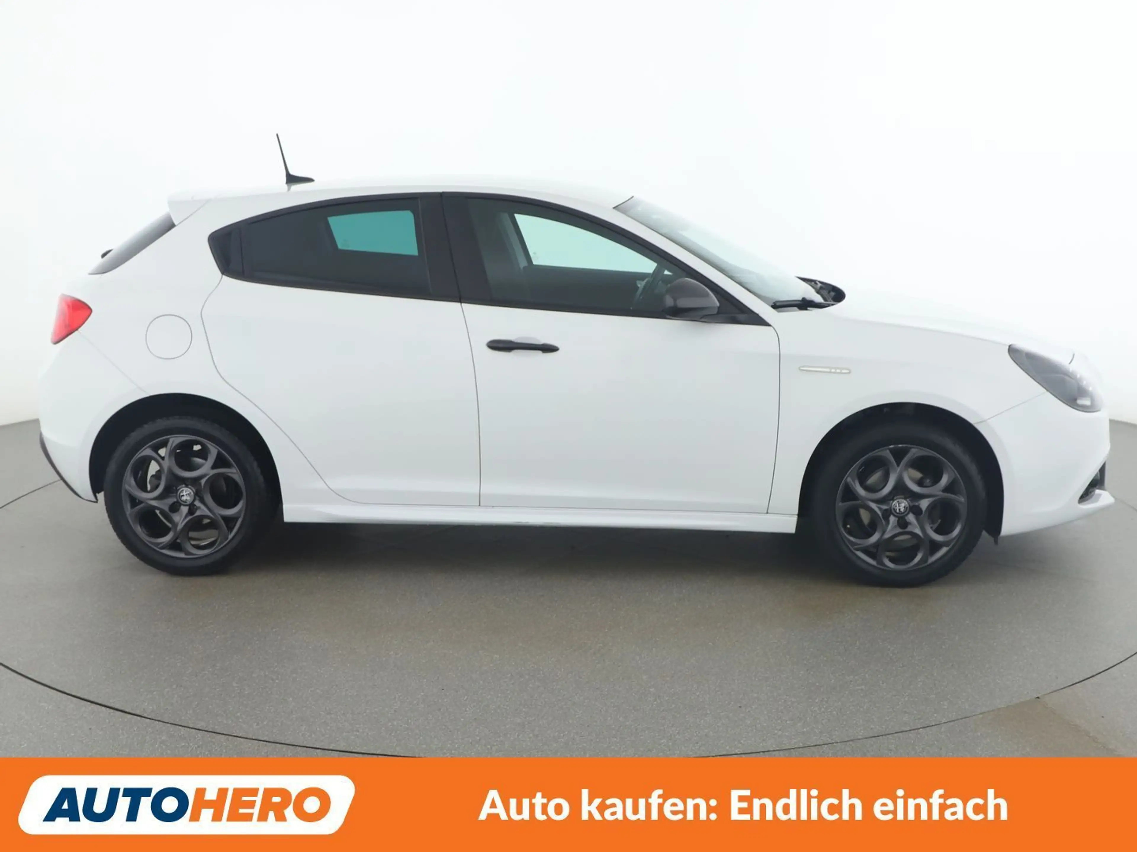 Alfa Romeo Giulietta 1.4 B-Tech — photo 7