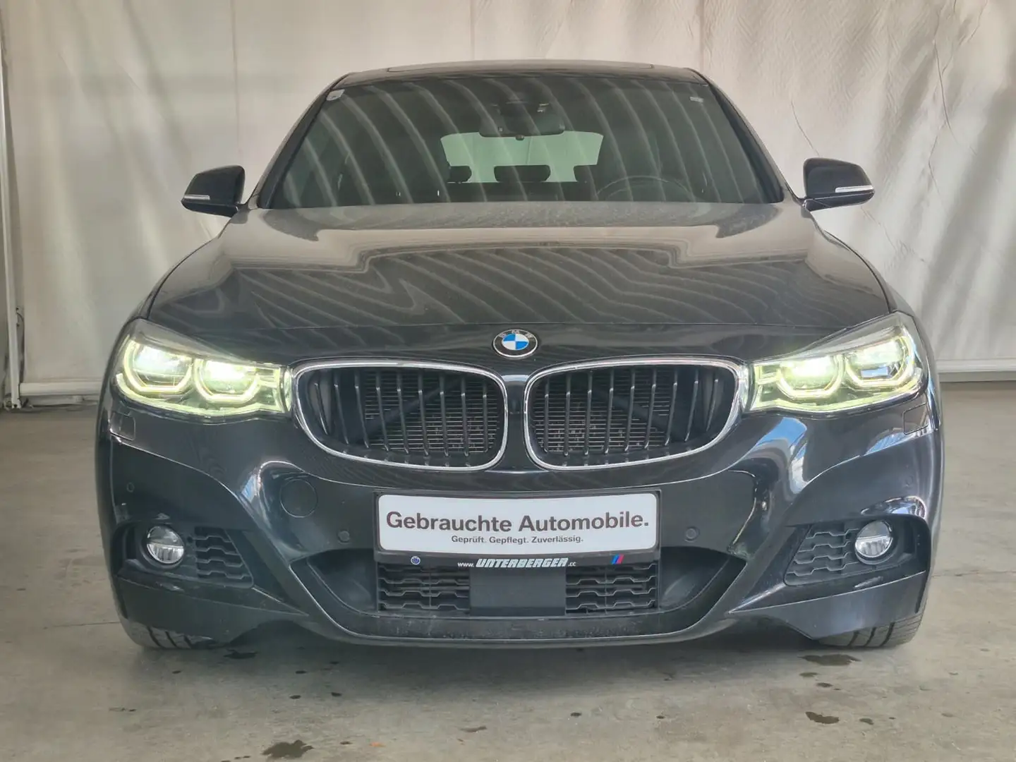 BMW 335 d xDrive GT / M Sport Schwarz - 2