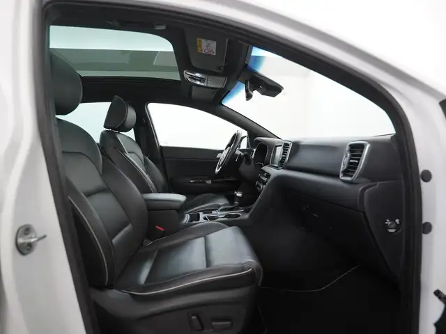 Kia Sportage view 3