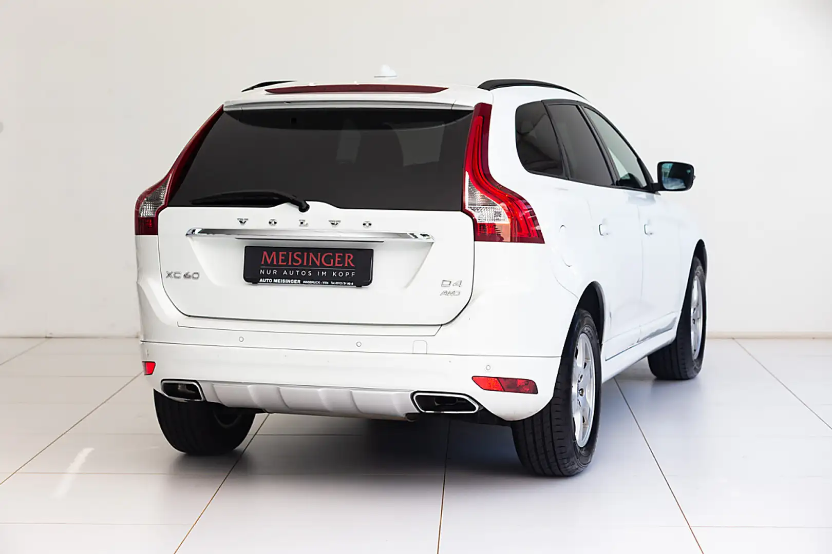Volvo XC60 D4 AWD Business Geartronic Weiß - 2