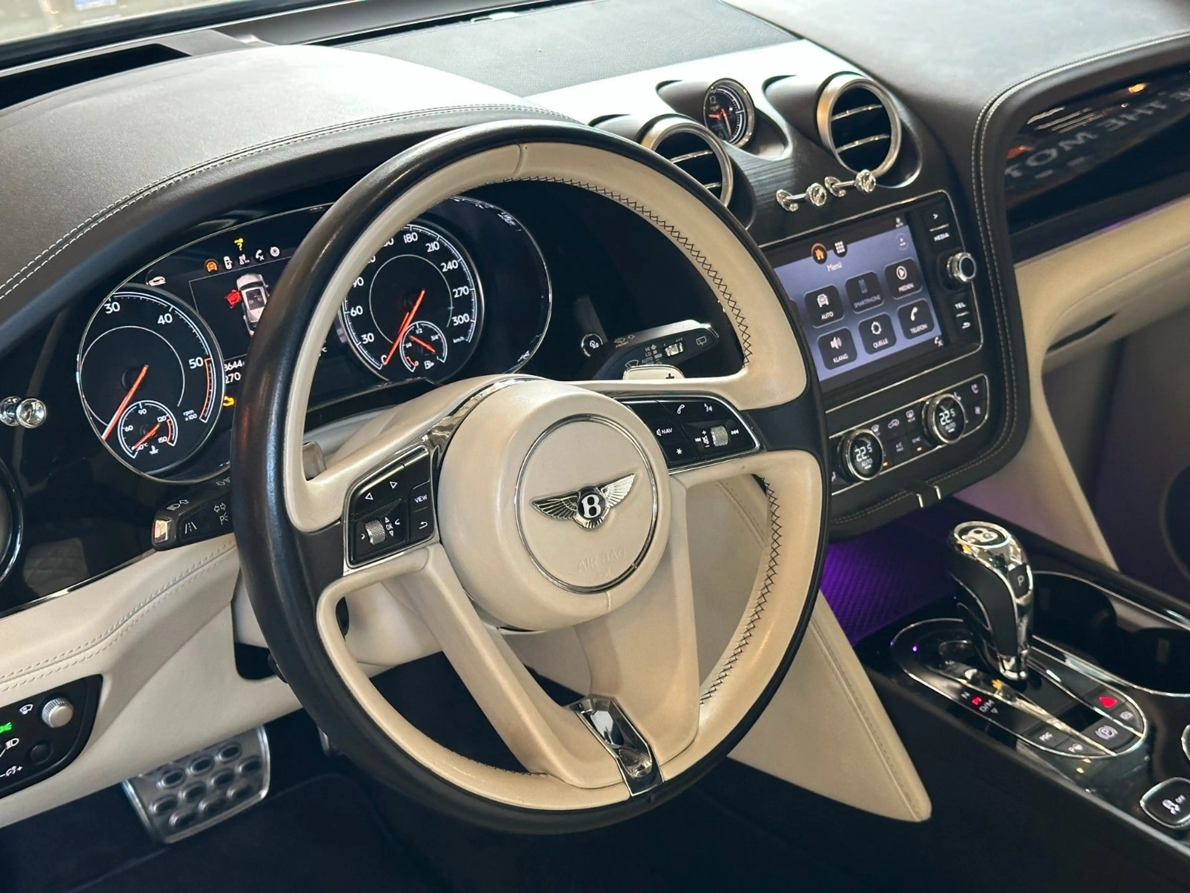 Bentley Bentayga Diesel V8/AHK/Mwst. — photo 12