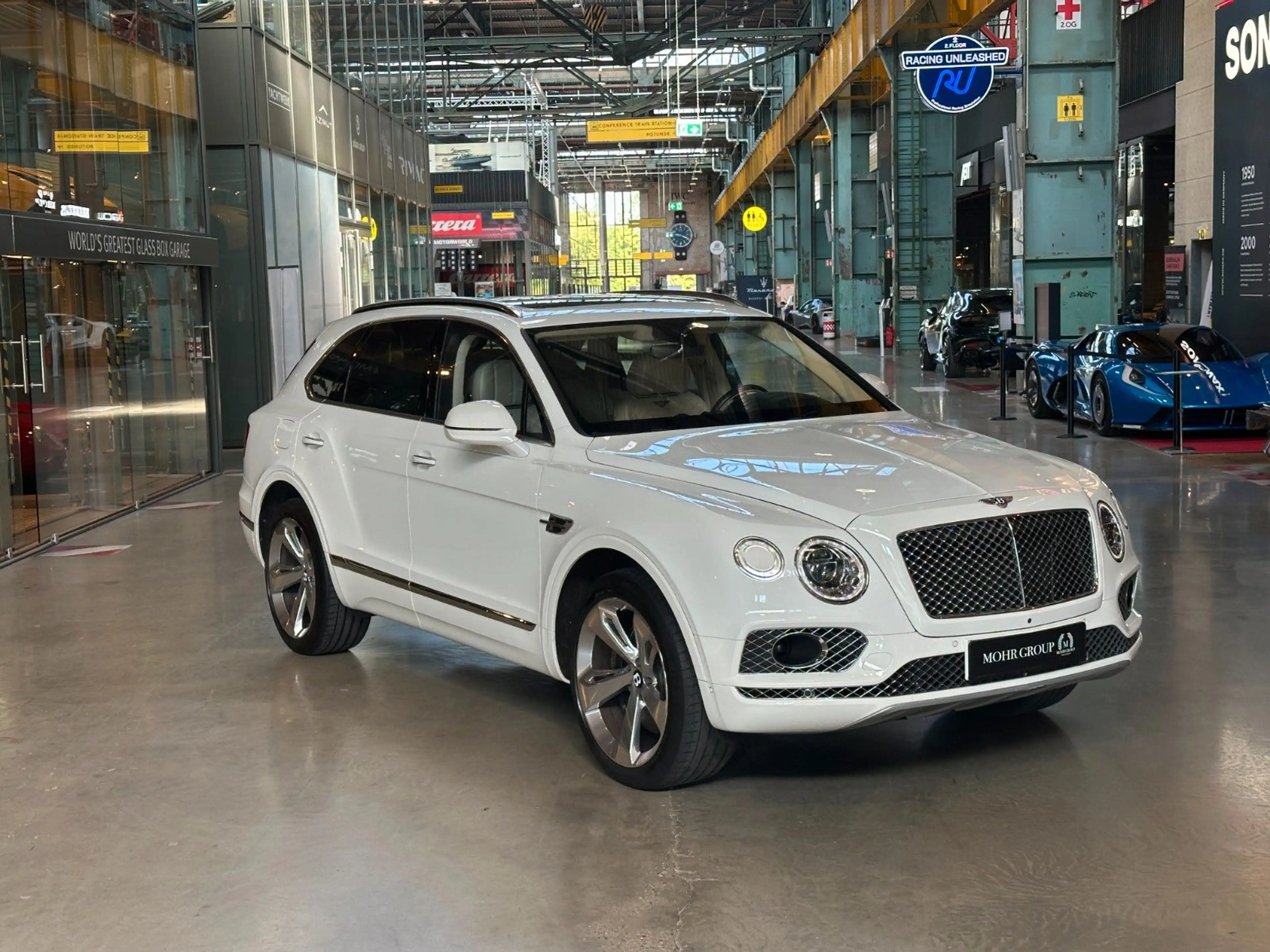 Bentley Bentayga Diesel V8/AHK/Mwst. — photo 4