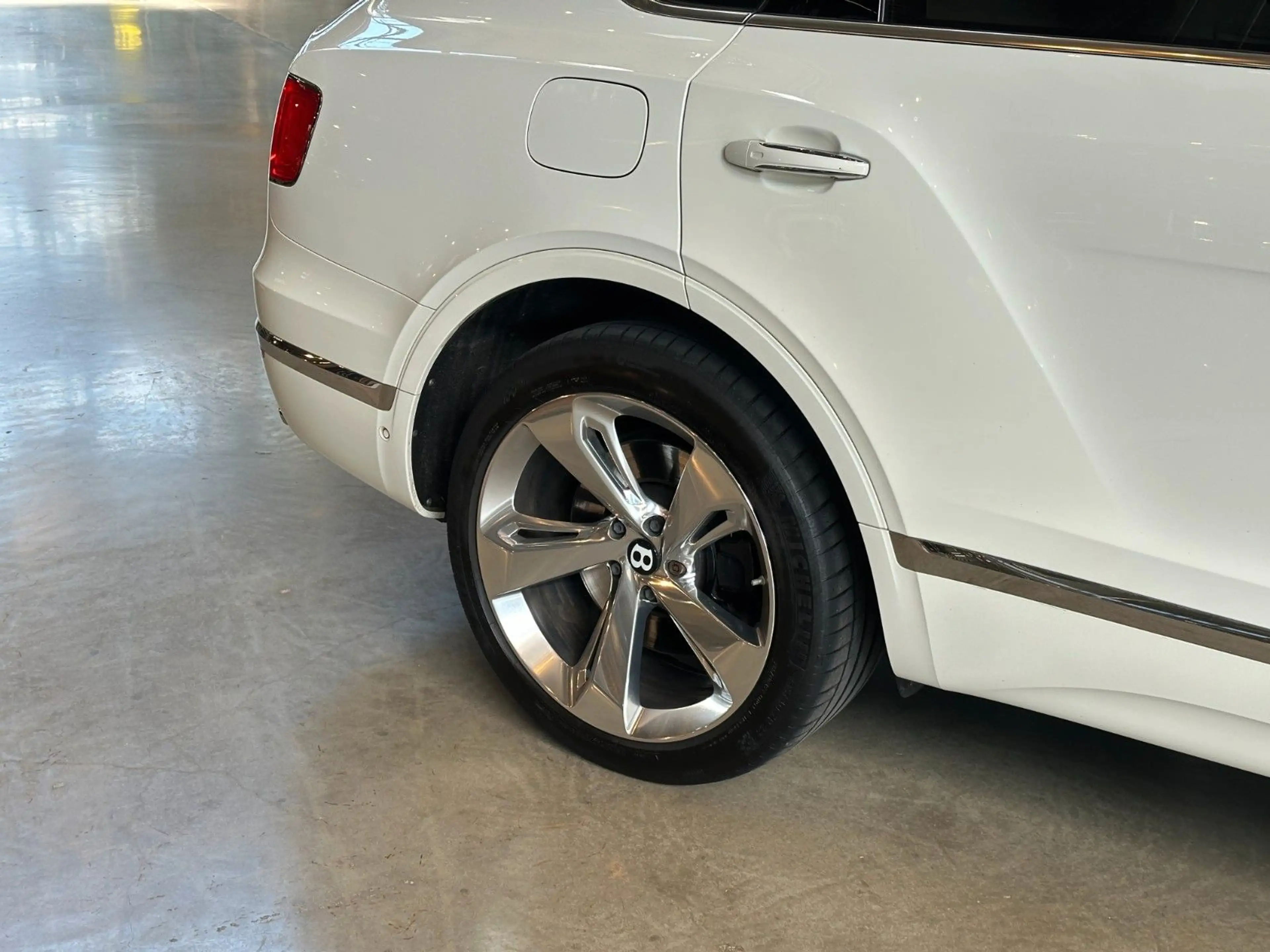 Bentley Bentayga Diesel V8/AHK/Mwst. — photo 9