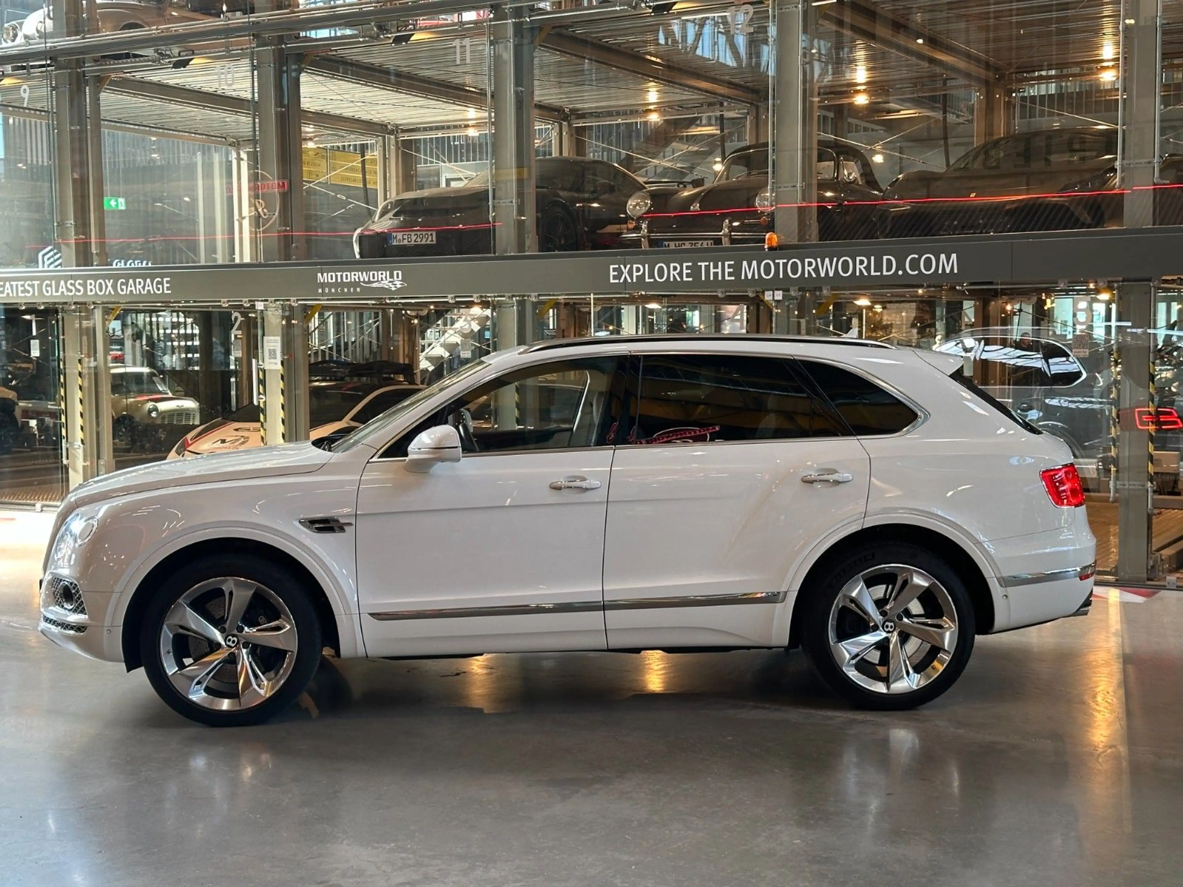 Bentley Bentayga Diesel V8/AHK/Mwst. — photo 5