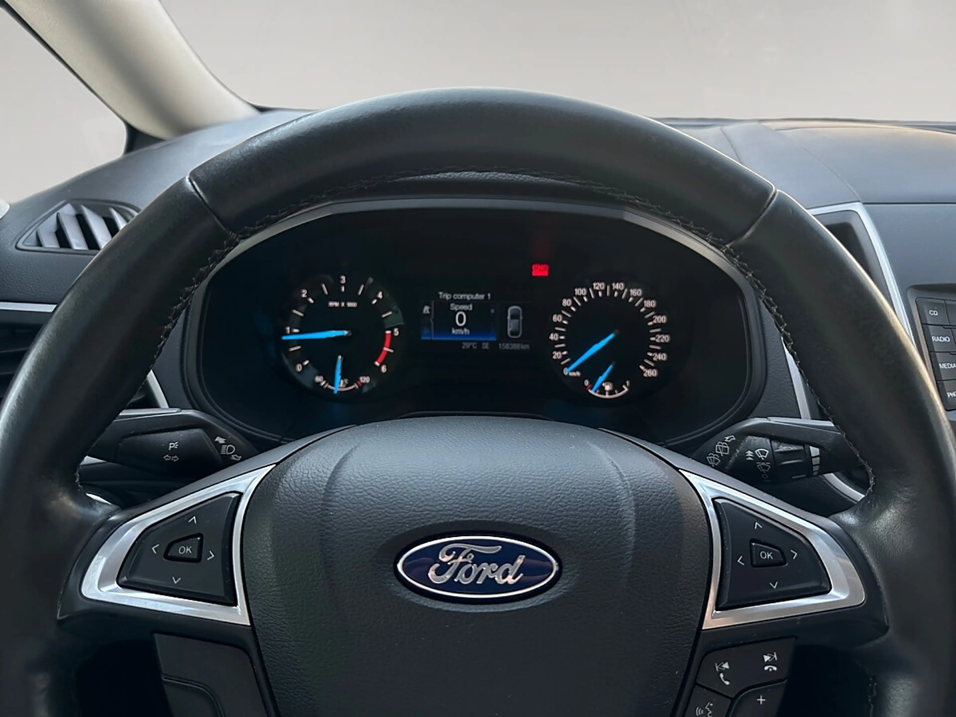 Ford Galaxy 2,0 TDCi Trend Start/Stop — photo 15
