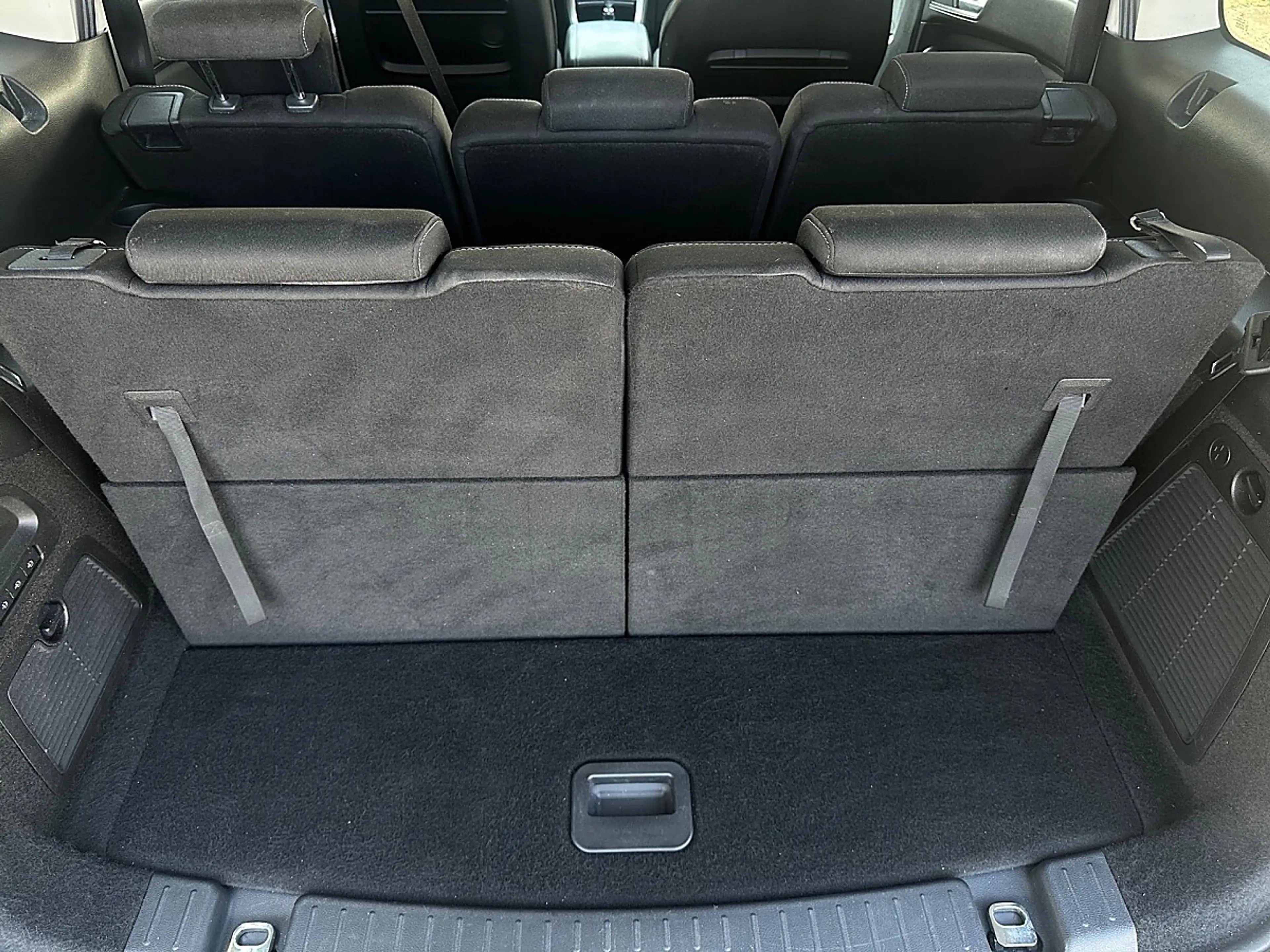 Ford Galaxy 2,0 TDCi Trend Start/Stop — photo 11