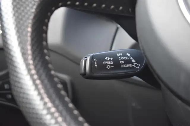 Audi Q5 view 14