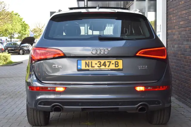 Audi Q5 view 13