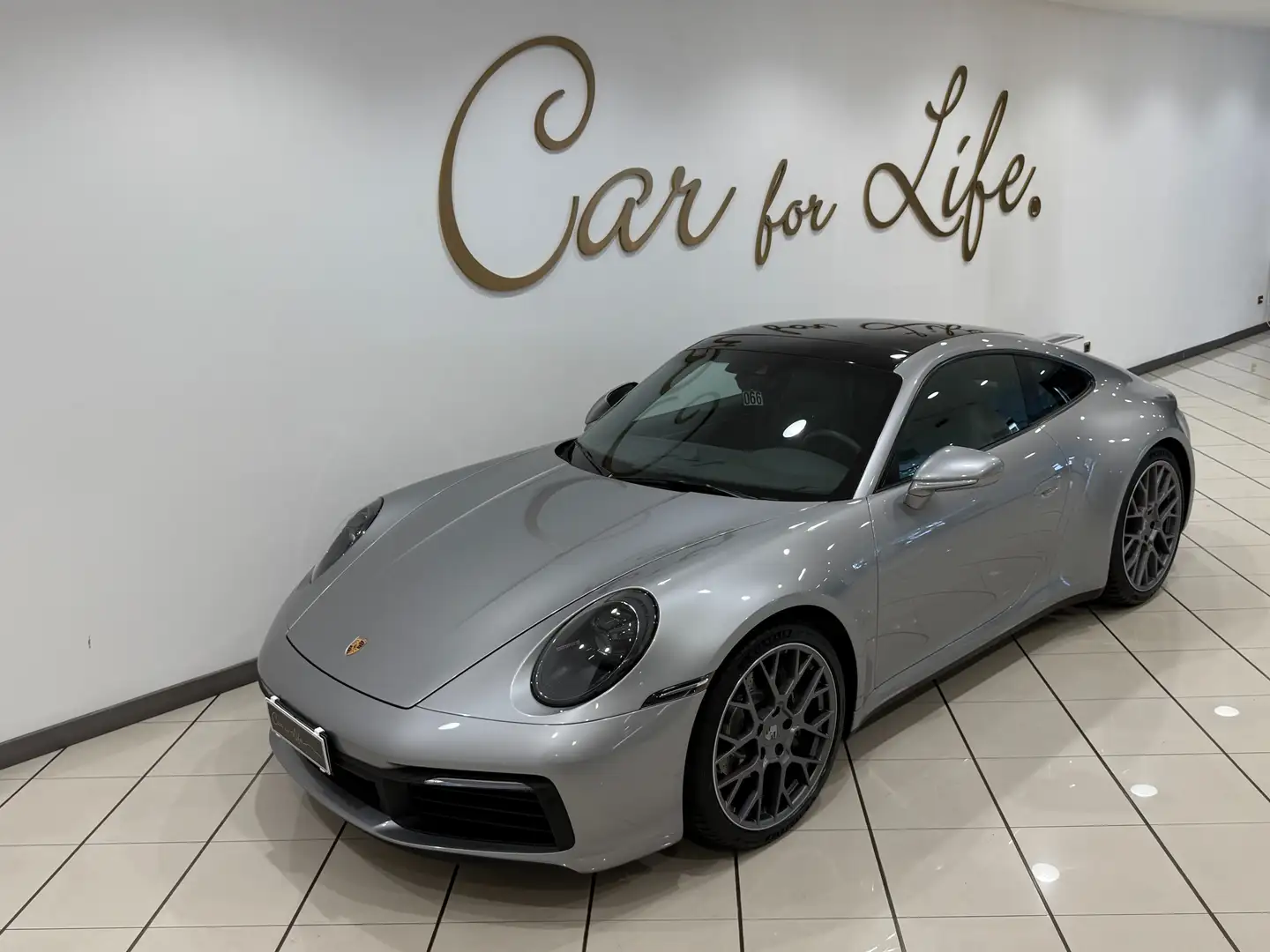 Porsche 911 3.0 Carrera 992 Coupè Argento - 2