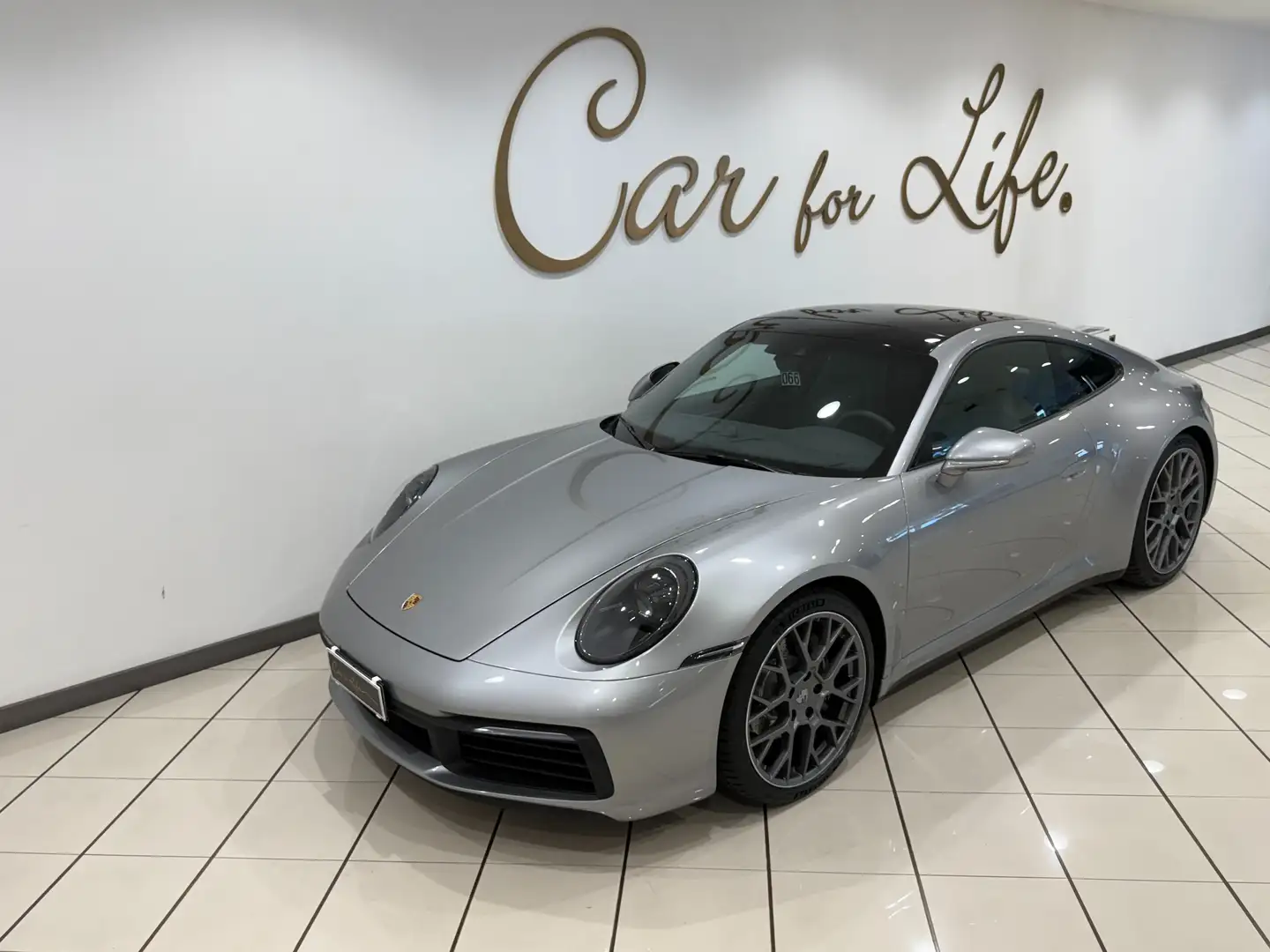 Porsche 911 3.0 Carrera 992 Coupè Argento - 1