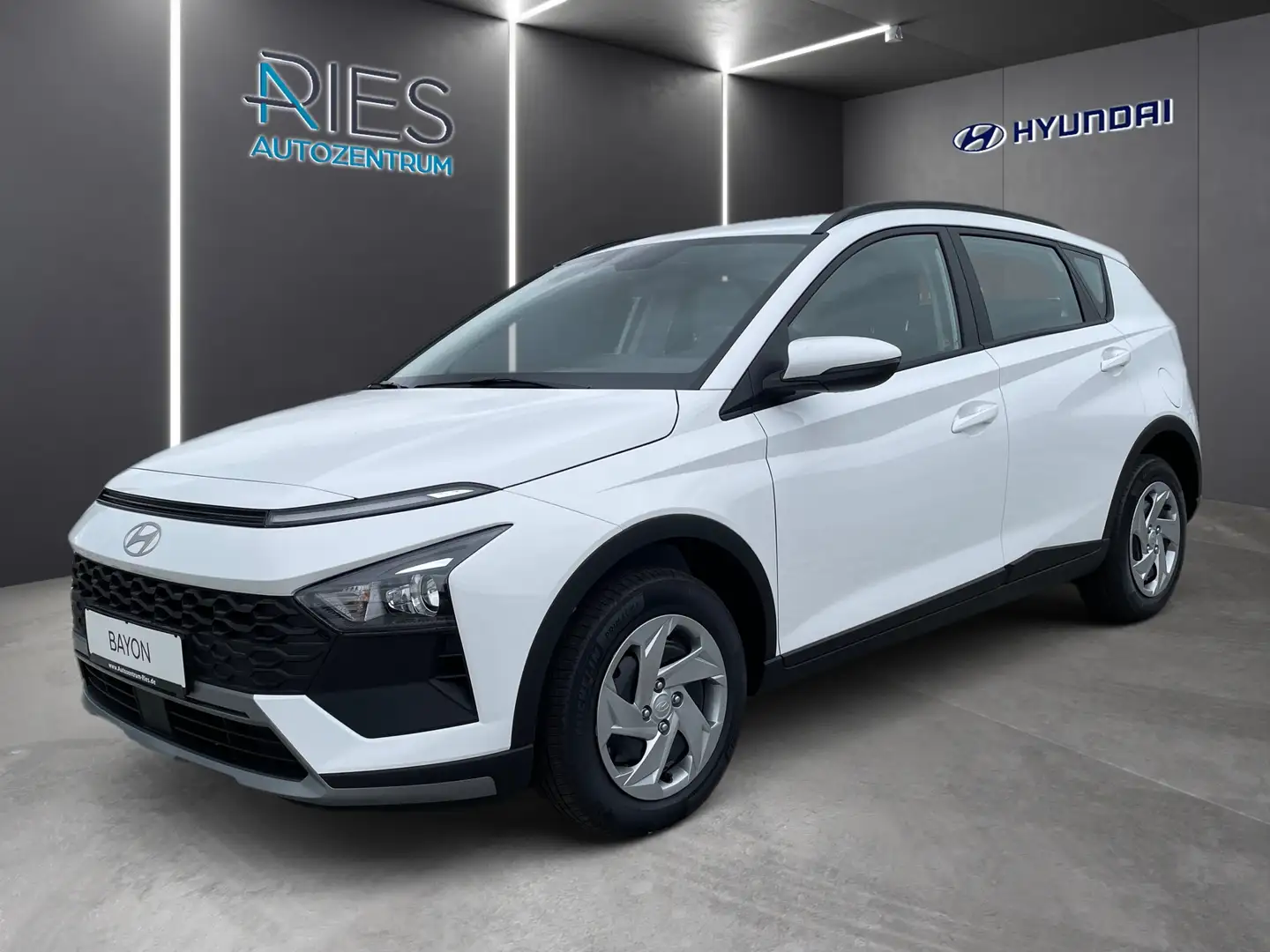 Hyundai BAYON 1.0 T-GDI Select Navi*Kam.*PDC*DynLicht Bianco - 1
