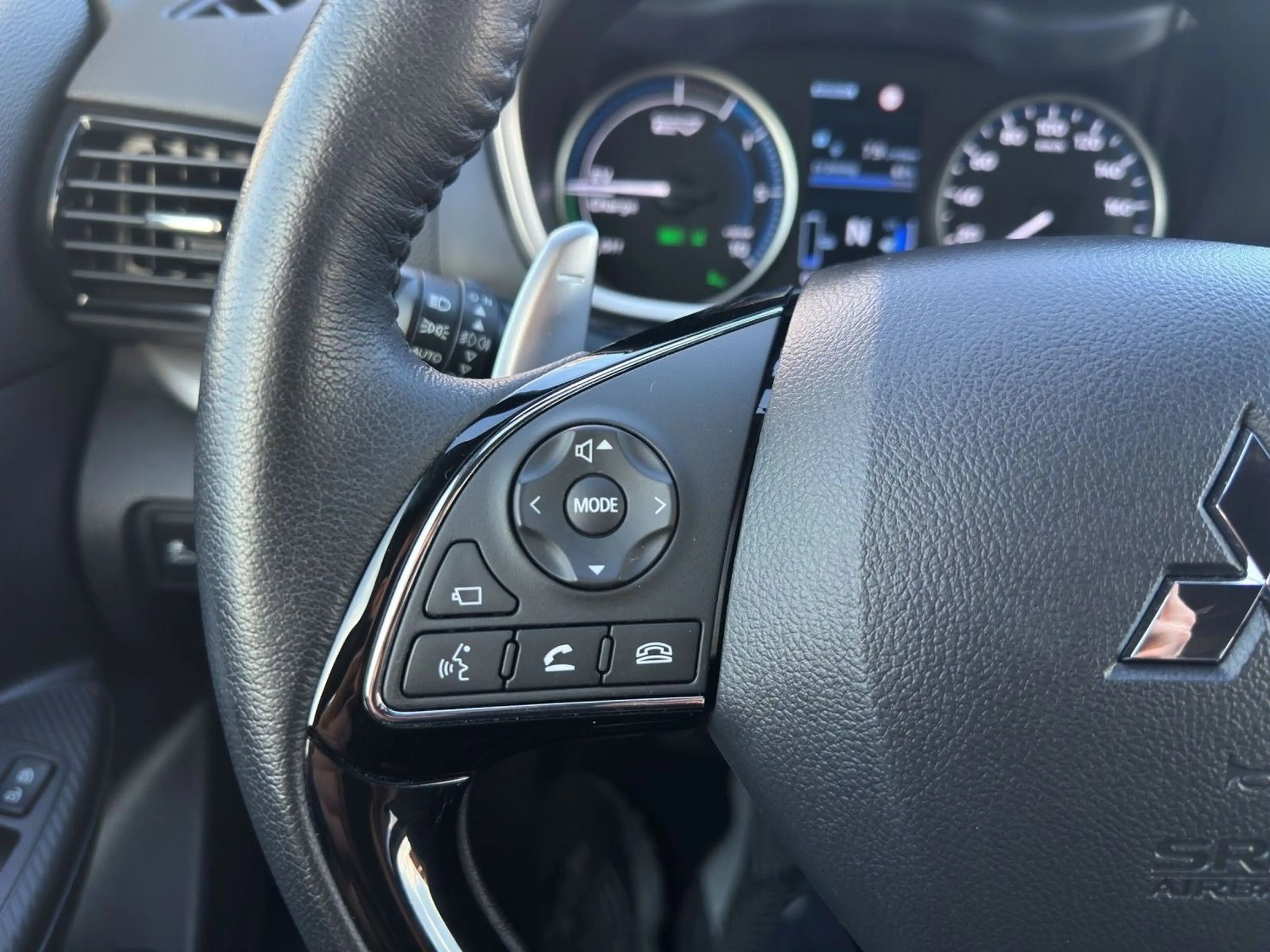 Mitsubishi Eclipse Cross Plus Select Black Hybrid 4WD  AHK — photo 15