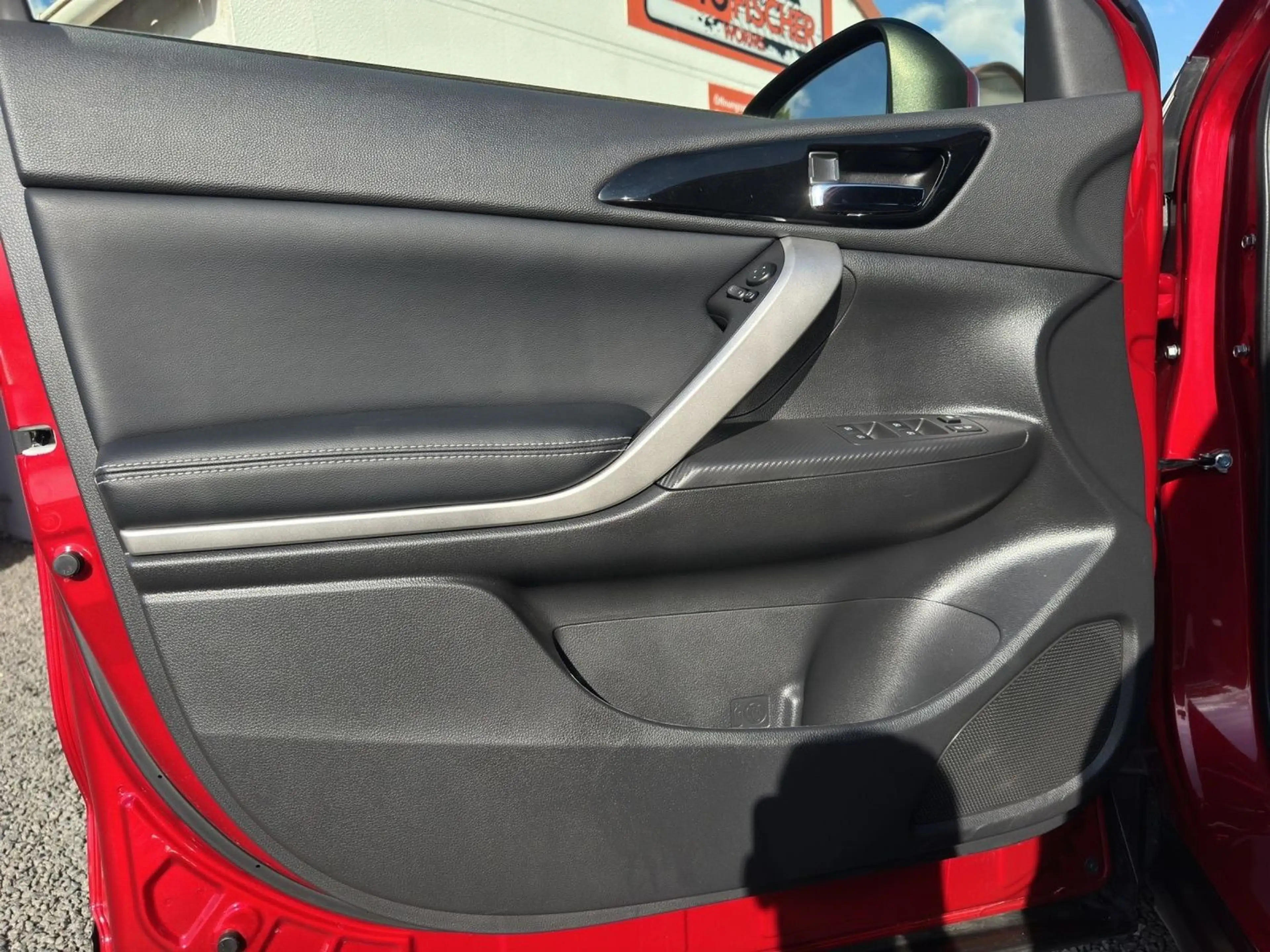 Mitsubishi Eclipse Cross Plus Select Black Hybrid 4WD  AHK — photo 12