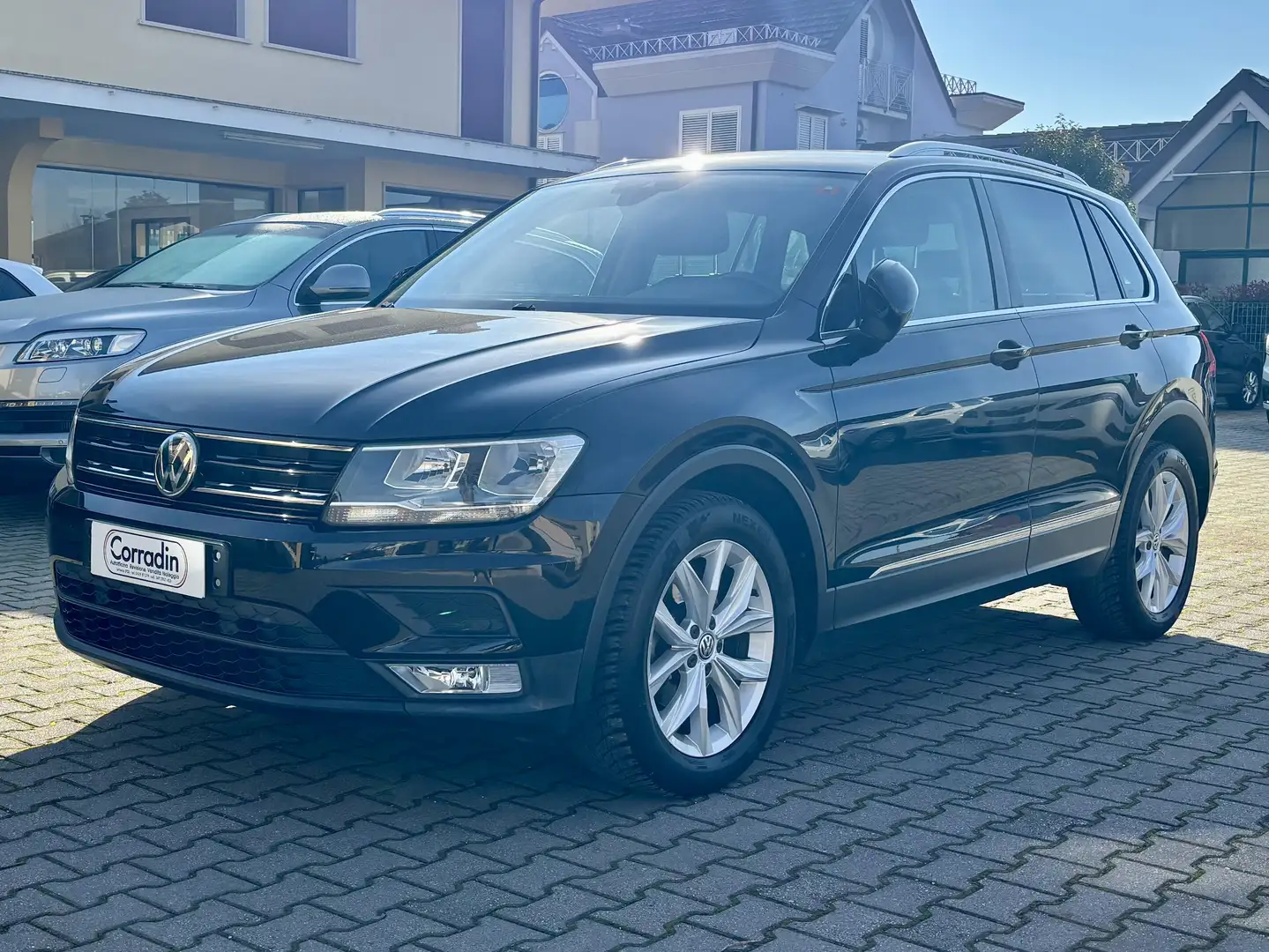 Volkswagen Tiguan Tiguan II 2016 1.6 tdi Style 115cv Noir - 1