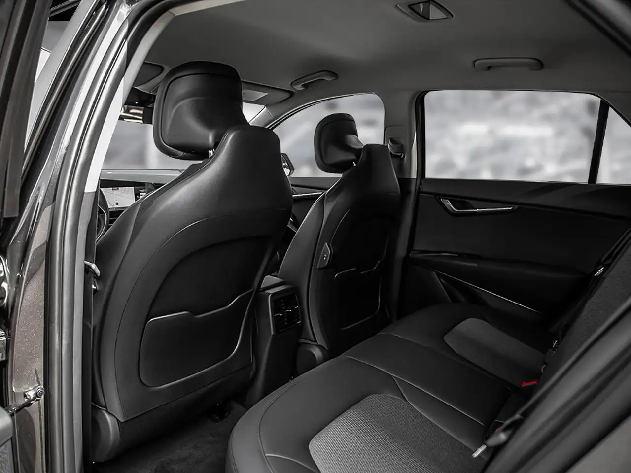 Kia Niro снимка Kia Niro