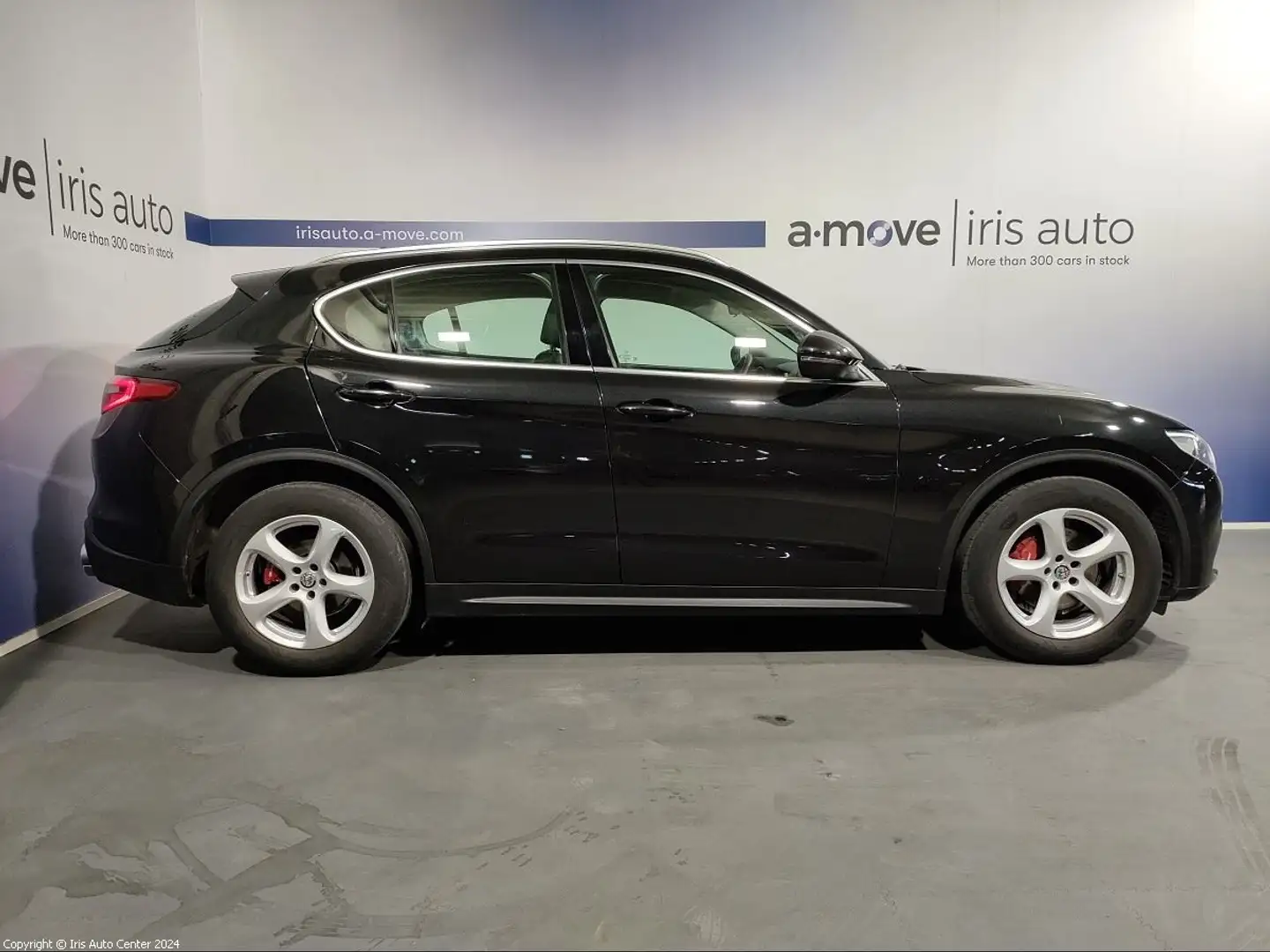 Alfa Romeo Stelvio 2.2 SUPER | NAVI | RADIO | AUTO Zwart - 2