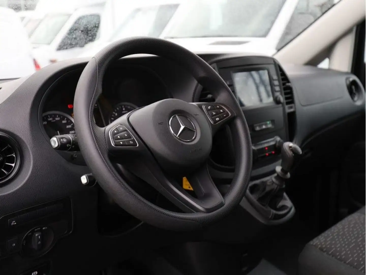 Mercedes-Benz Vito 2.0 116 CDI Mixto Long Negro - 1