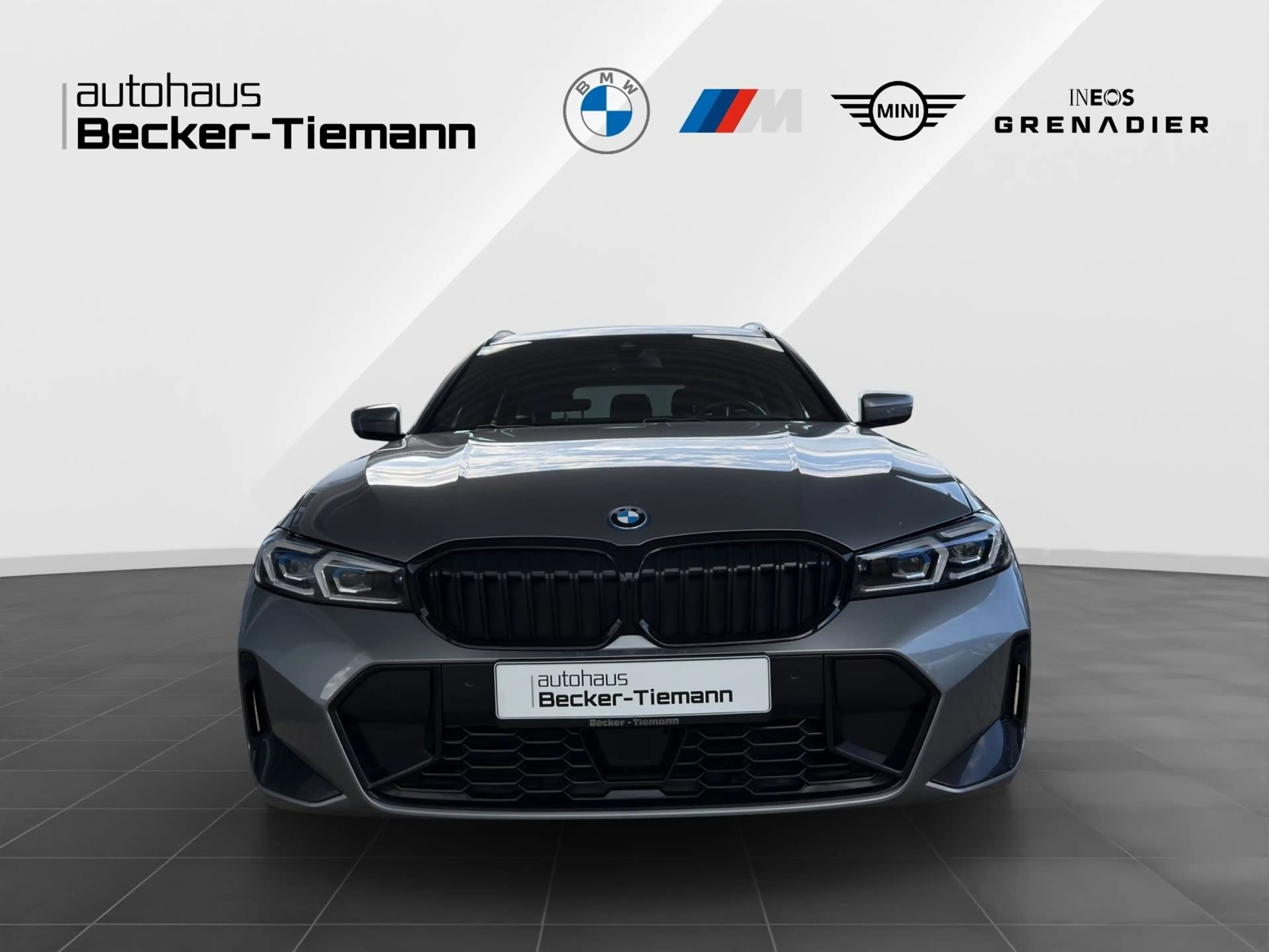 BMW 320 e Tour| AppleCarPlay| HiFi| AHK| M-Paket| Kamera| — photo 2