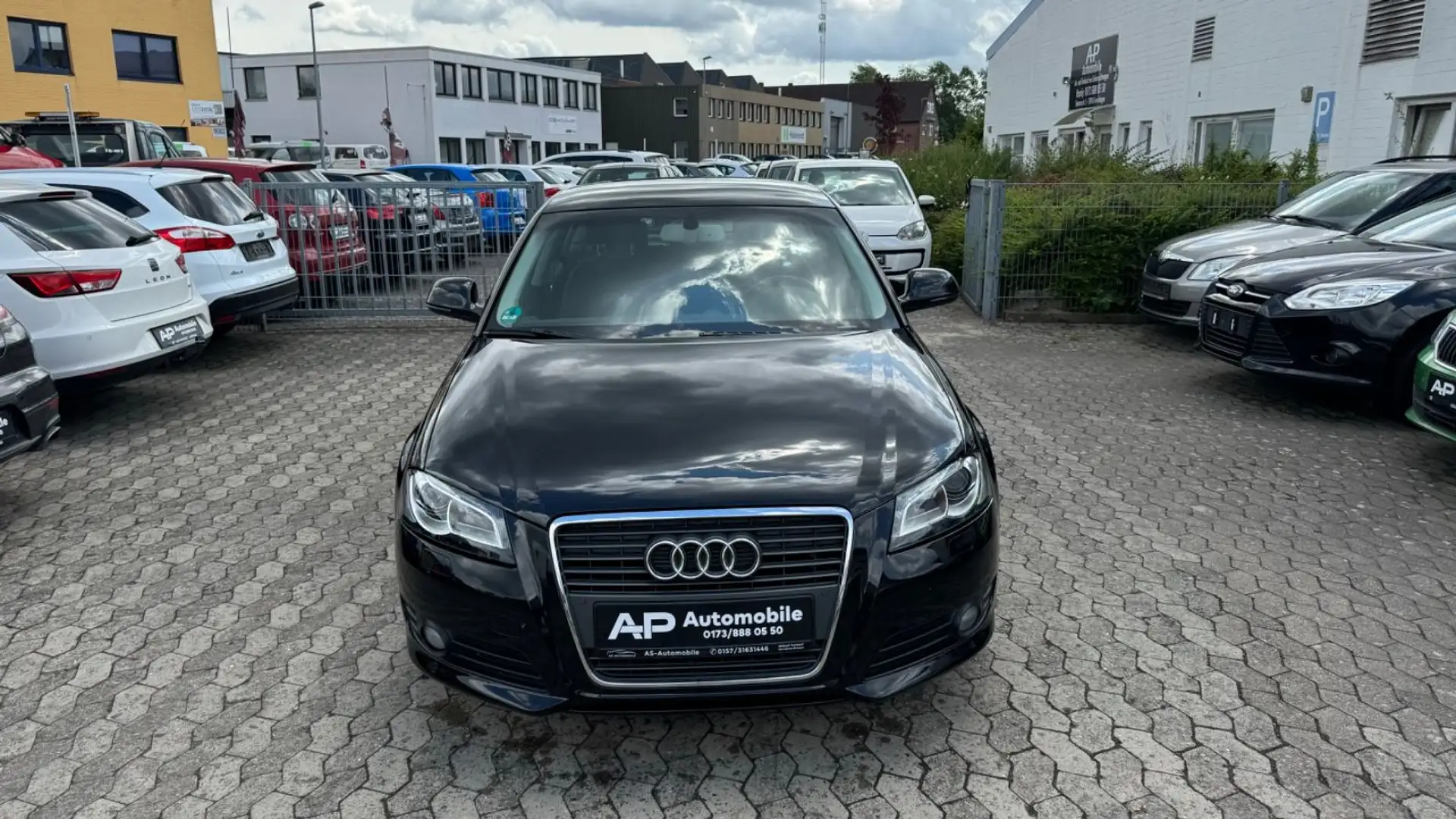 Audi A3 Sportback 1.4 TFSI Ambiente 177 TKm Automatik Schwarz - 2