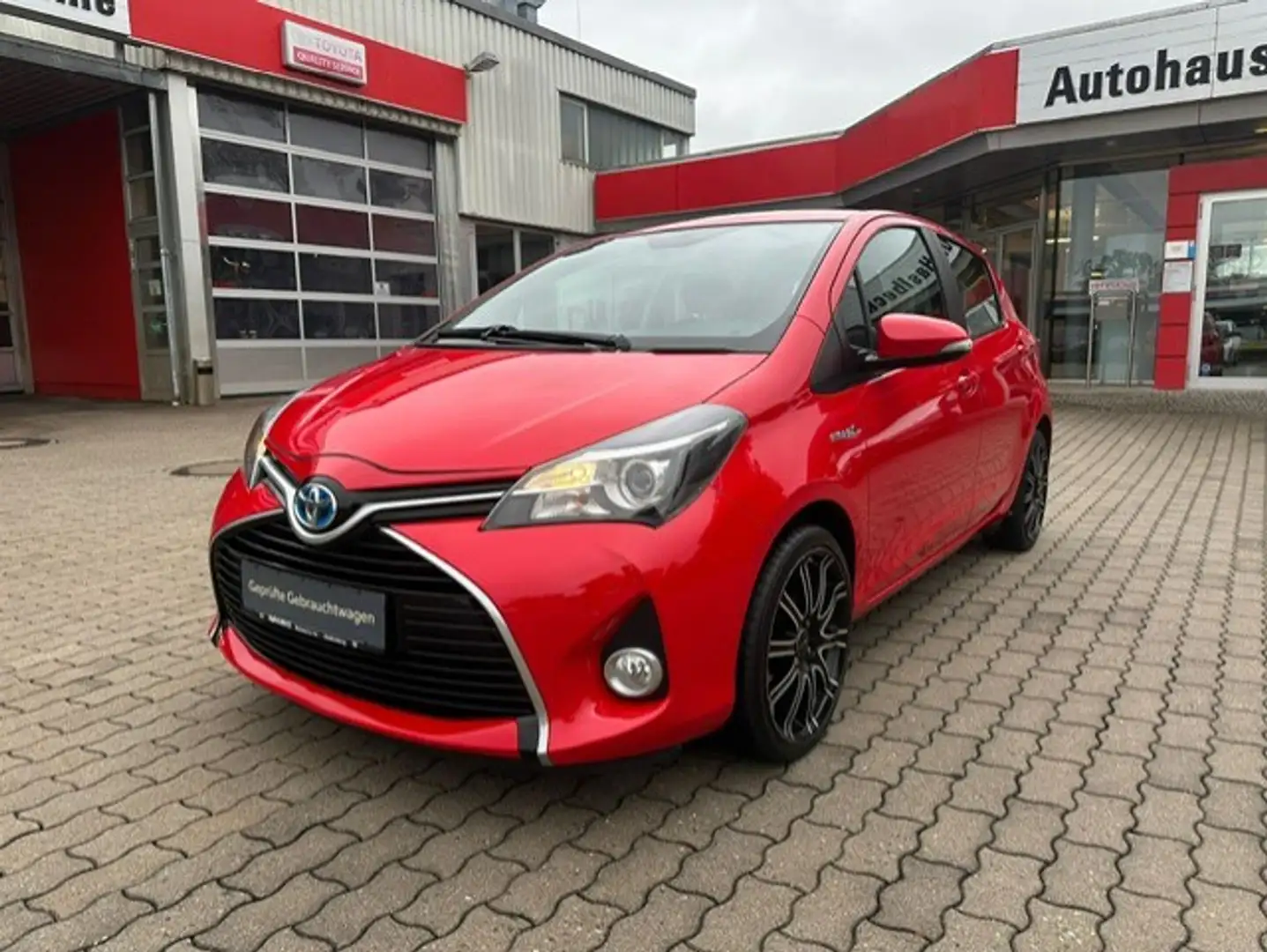 Toyota Yaris Hybrid 1.5 VVT-i Comfort Rot - 2