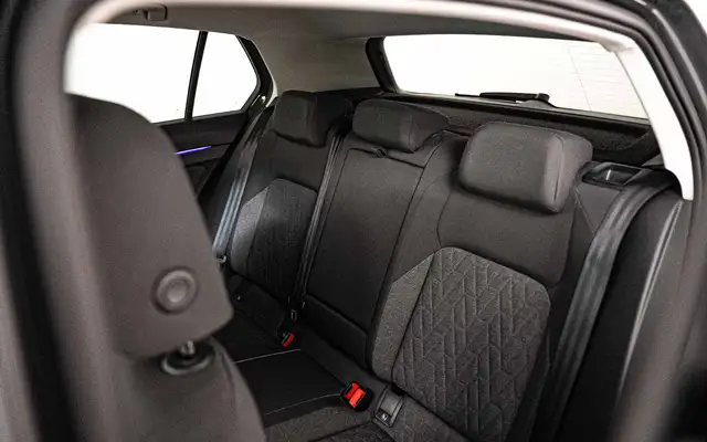 Volkswagen Golf view 7