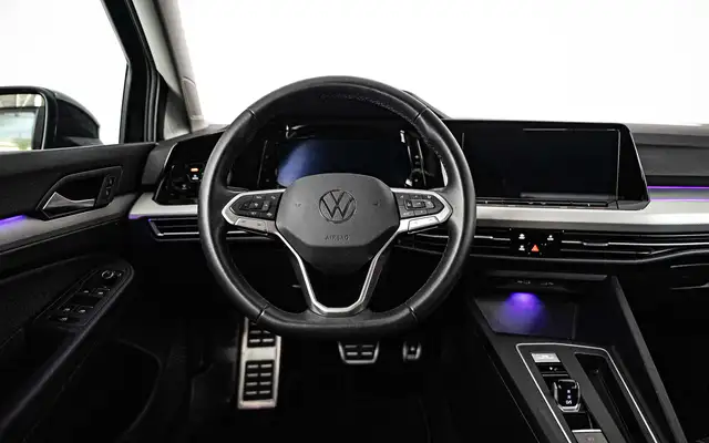 Volkswagen Golf view 11