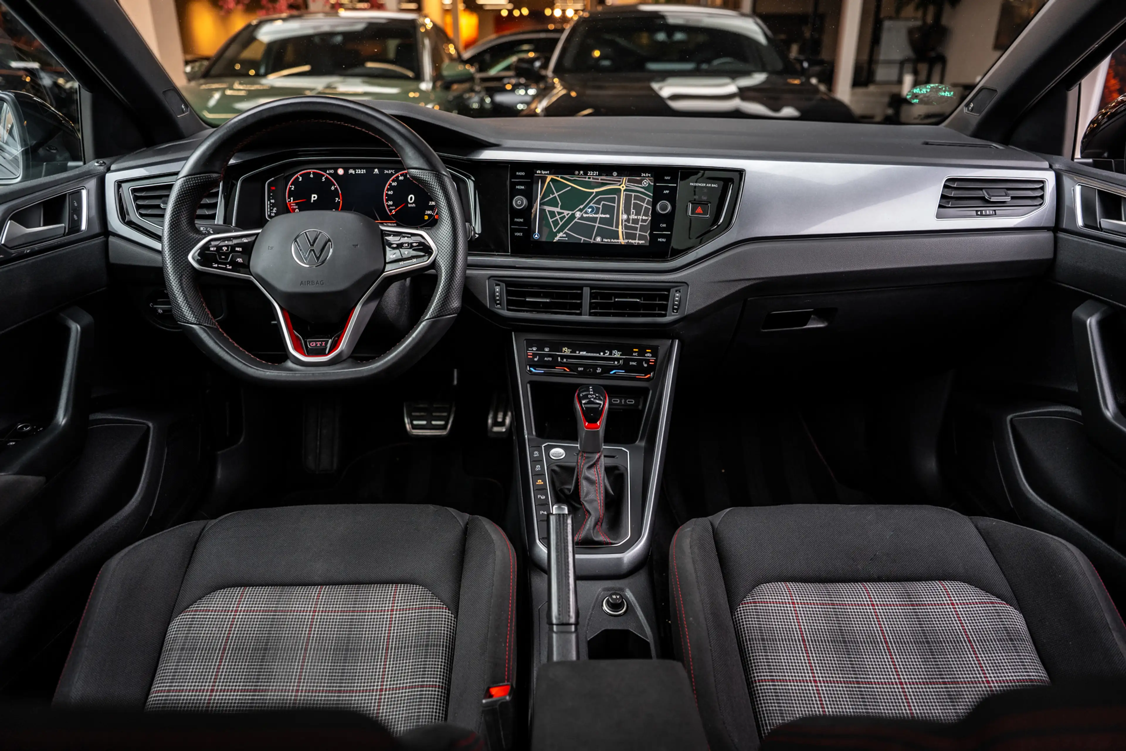 Volkswagen Polo GTI 2.0 TSI GTI|Pano|Carplay|Navi|Dealer Onderhouden — photo 12