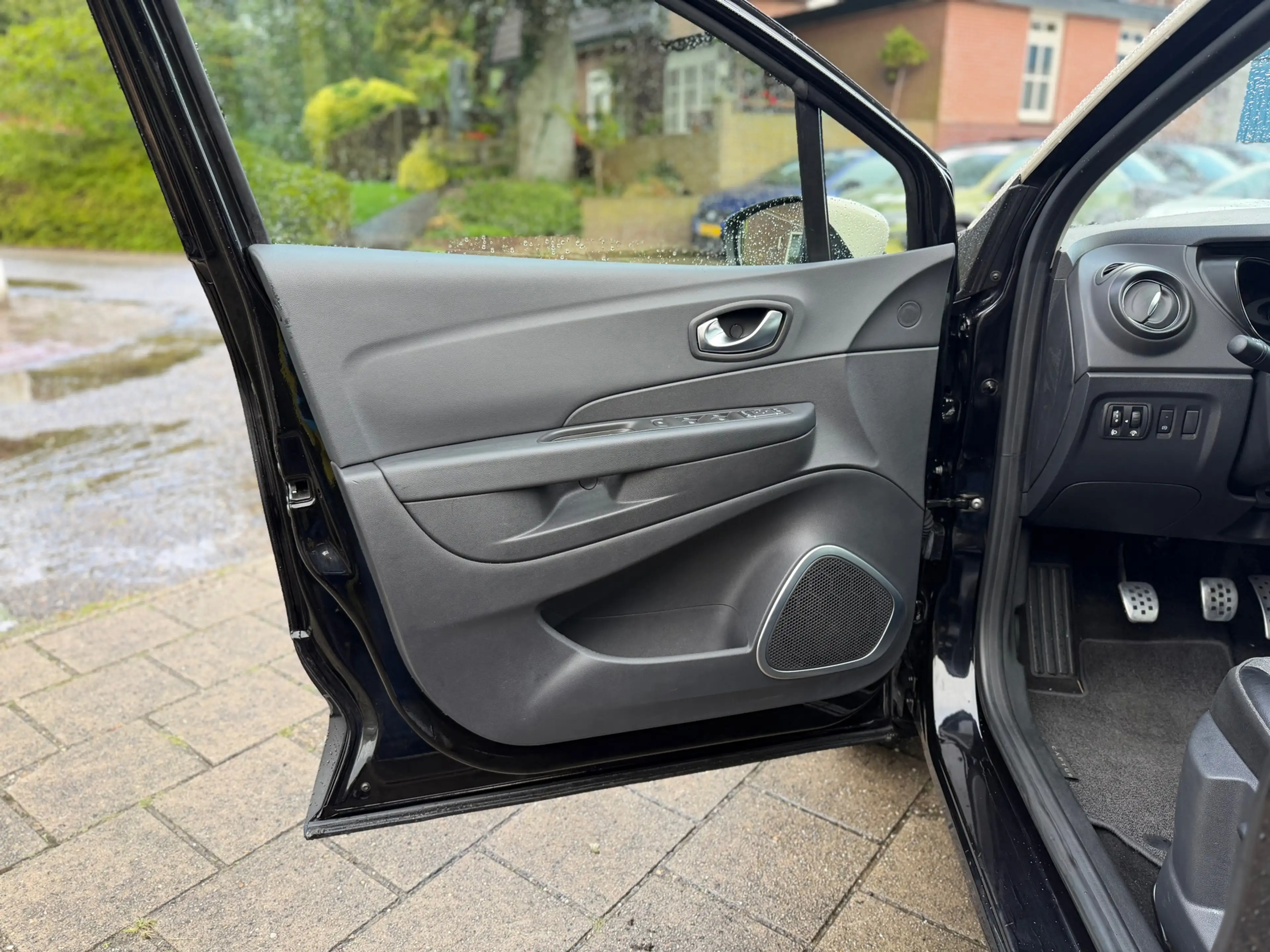 Renault Captur 1.2 TCe Bose / Navigatie / Camera / Cruise Control — photo 19