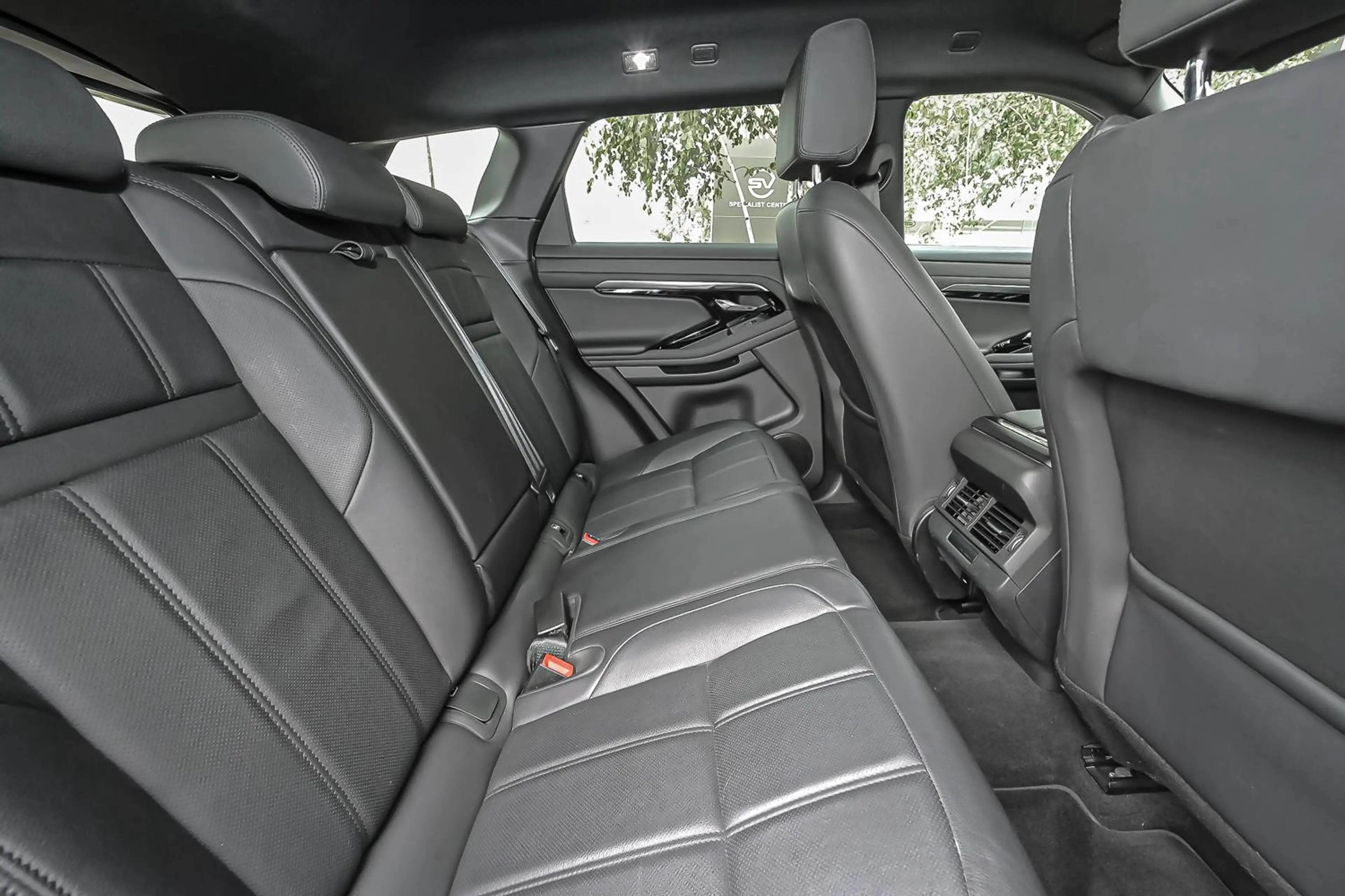 Land Rover Range Rover Evoque P160 R-Dynamic S — photo 10