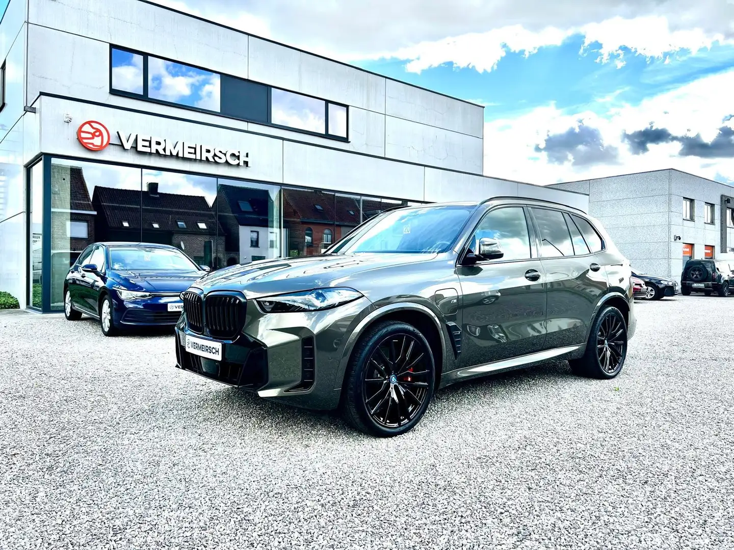 BMW X5 X5 xDrive50e*M-PACK*FULL-OPTION*BMW INDIVIDUAL*B&W Grijs - 1