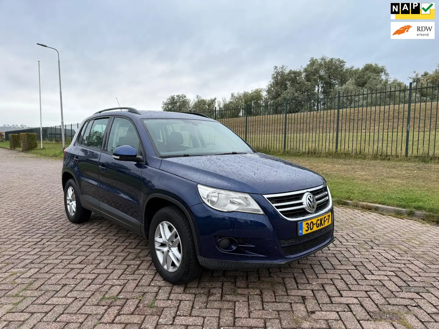 Volkswagen Tiguan 1.4 TSI Comfort&Design 4Motion Bleu - 1